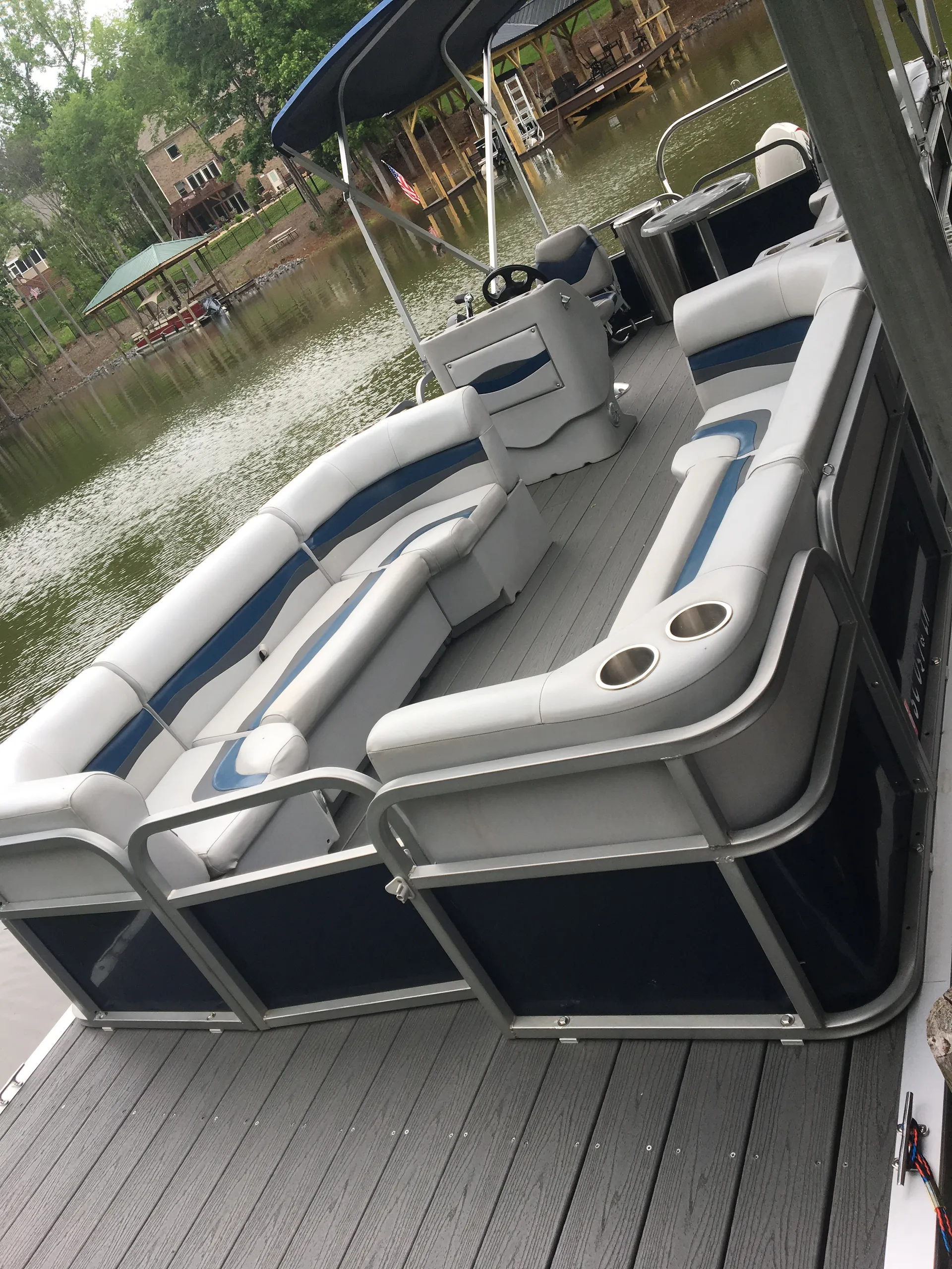 Lake Wylie Fun in the Sun on Kellen's Barge/ 24 ft