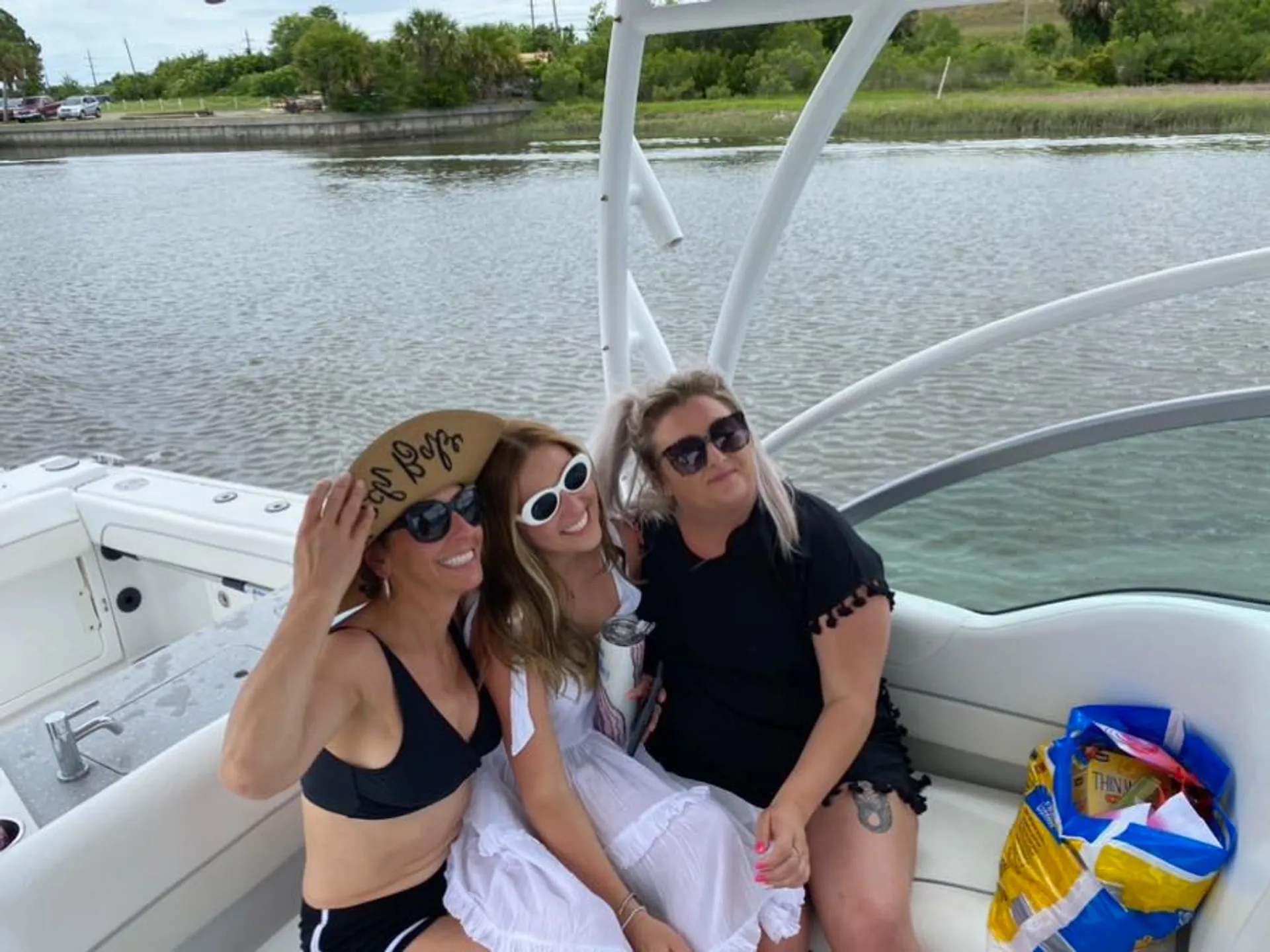 Glacier Bay Catamarans 2740 Renegade w/2-150HP 4-S in Fernandina Beach, FL — photo 7