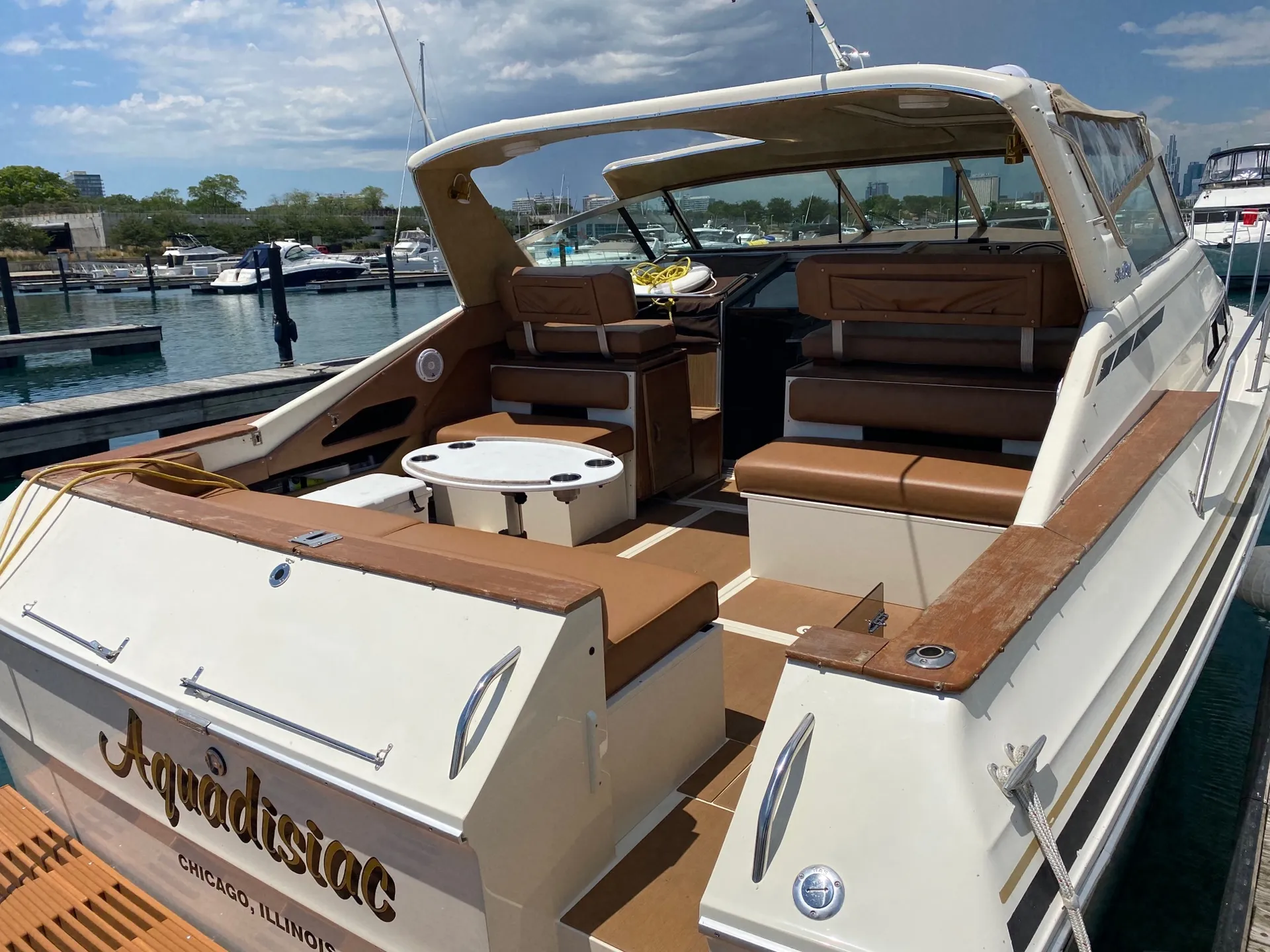 Sea Ray Boats 360 EC in Chicago, IL — photo 2