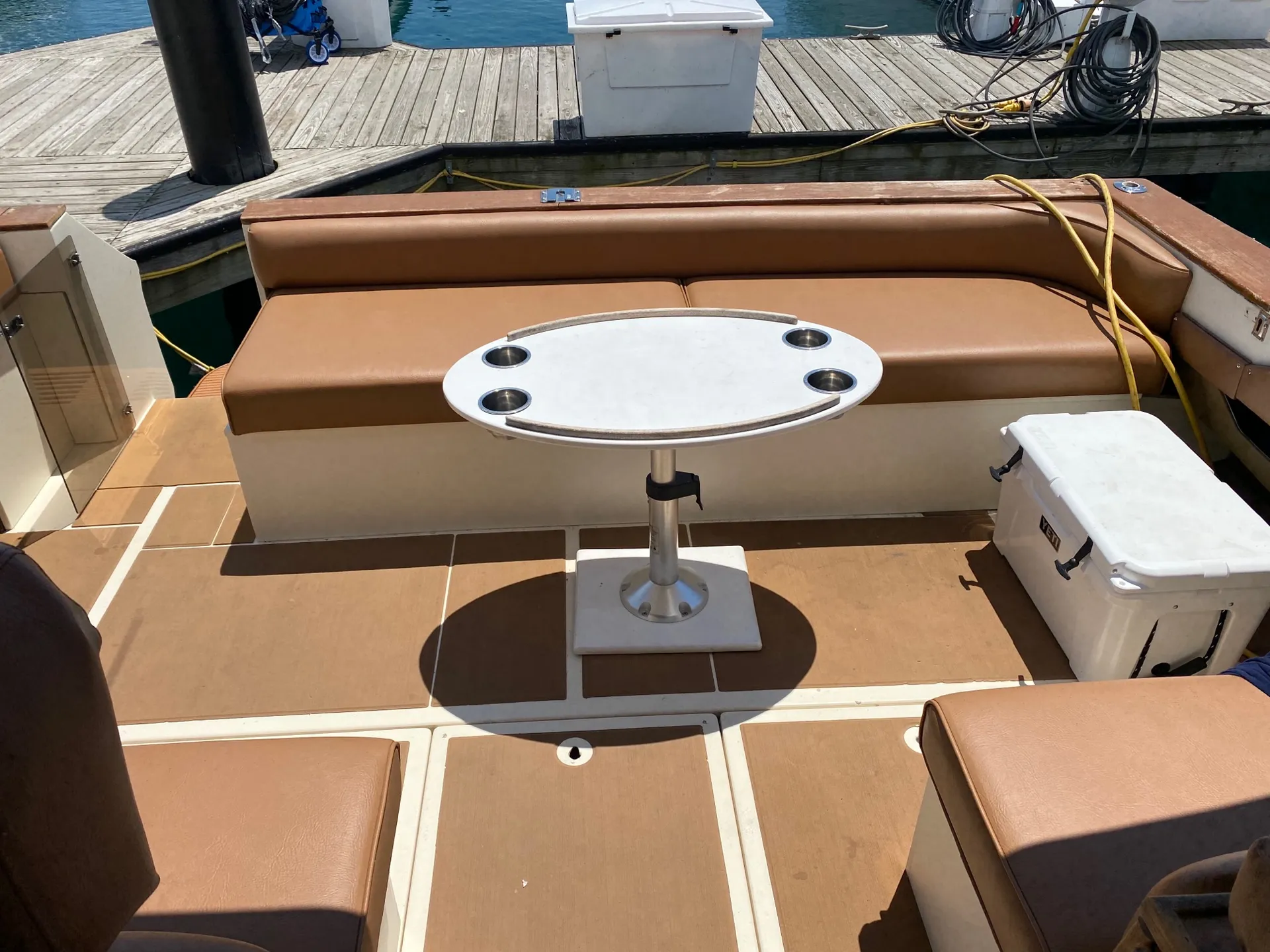 Sea Ray Boats 360 EC in Chicago, IL — photo 4