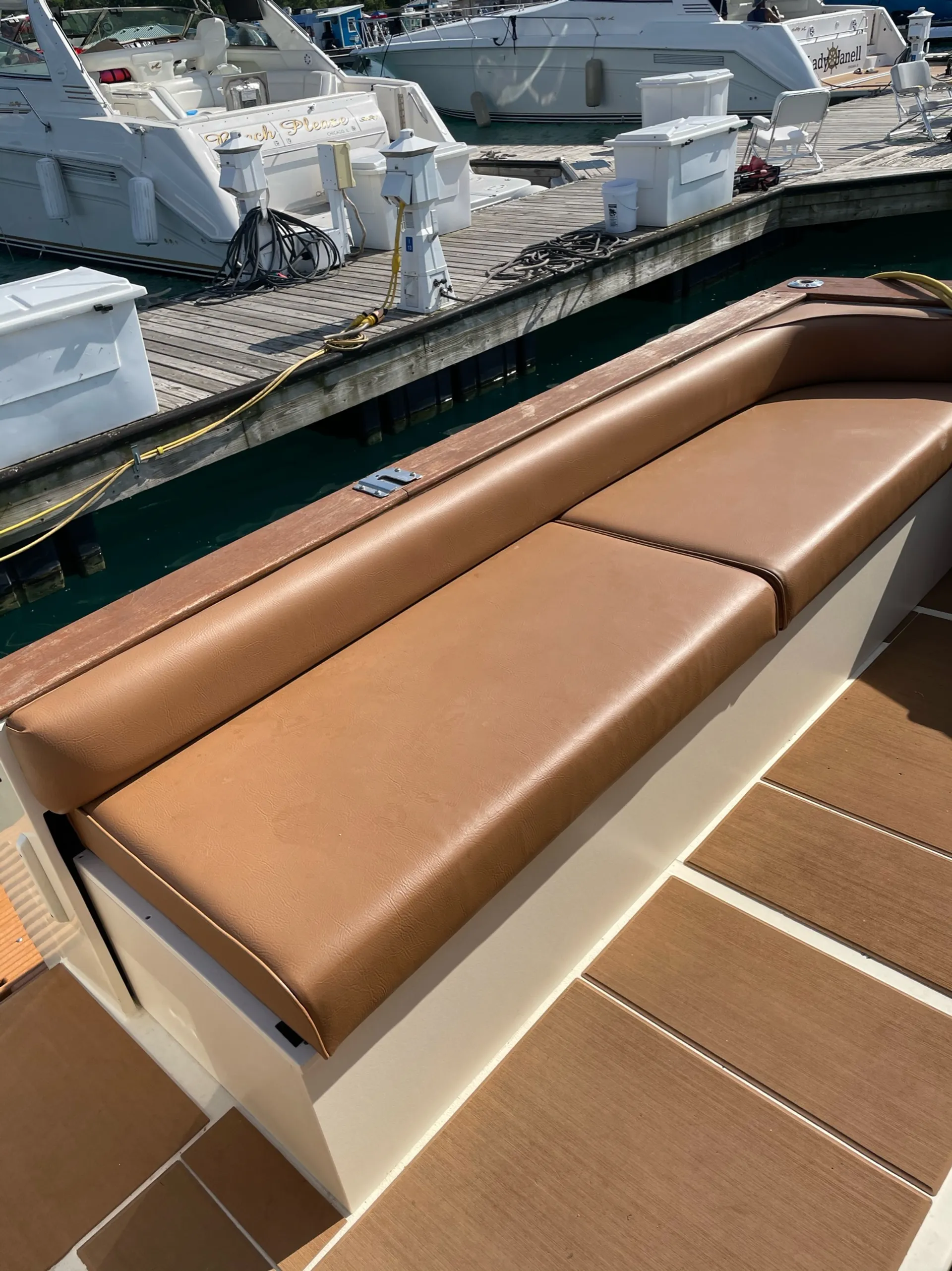 Sea Ray Boats 360 EC in Chicago, IL — photo 6