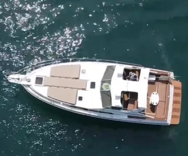 Rent a Sea Ray Boats motor yacht in ,  near me