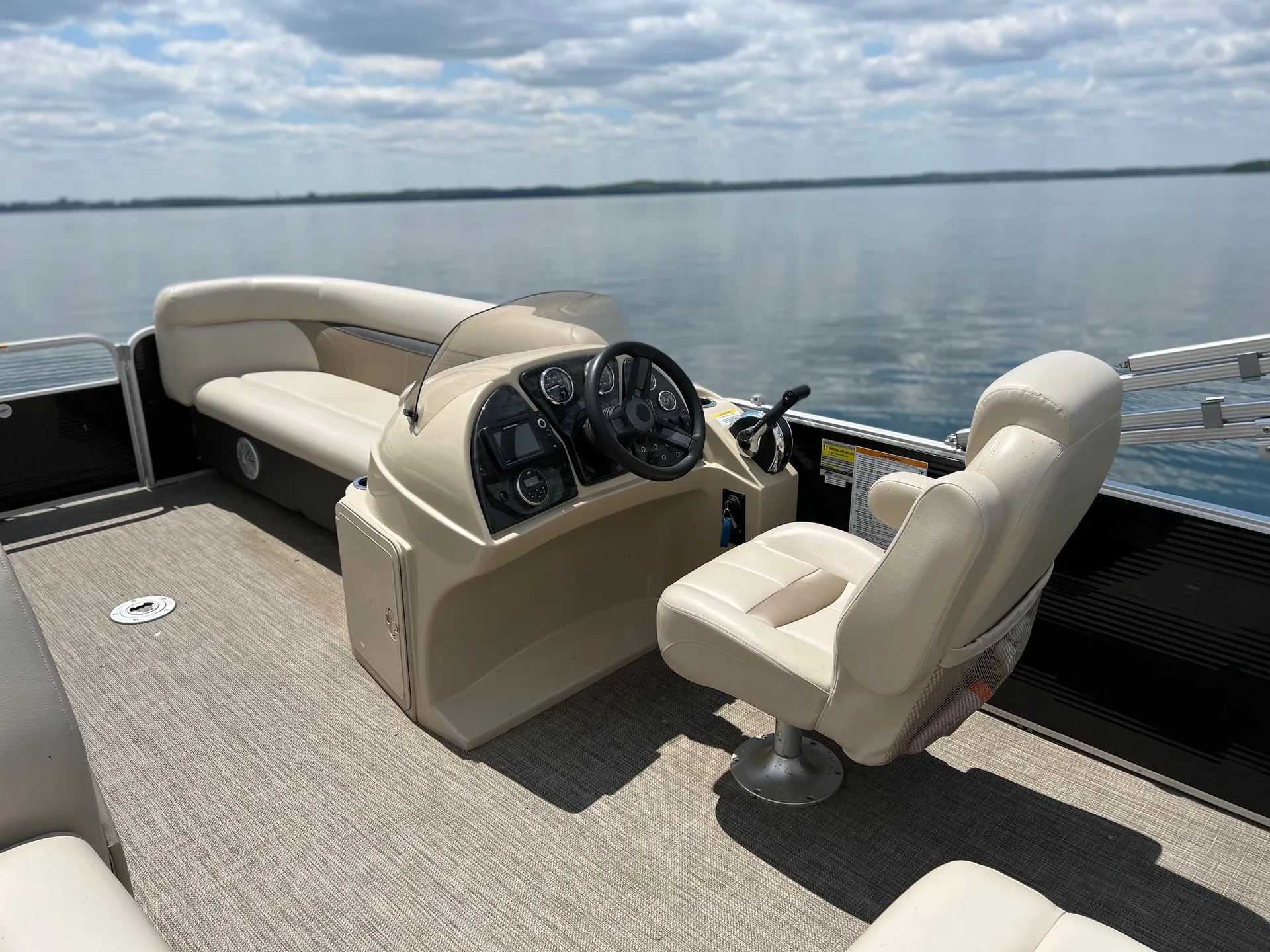 GODFREY MARINE SWEETWATER 200 in Madison, WI — photo 3