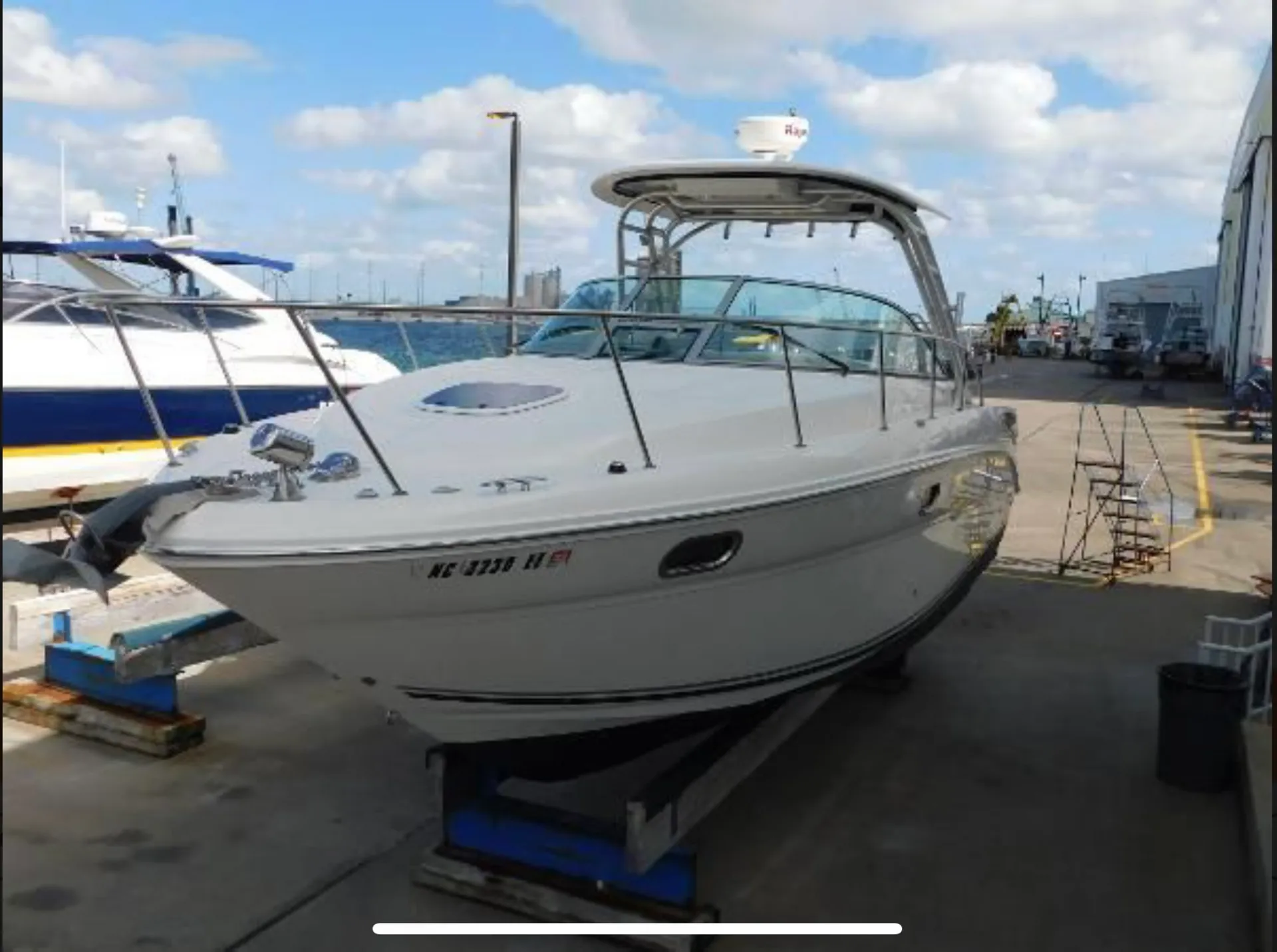 Sea Ray Boats 290 Amberjack in Miami Beach, FL — photo 5
