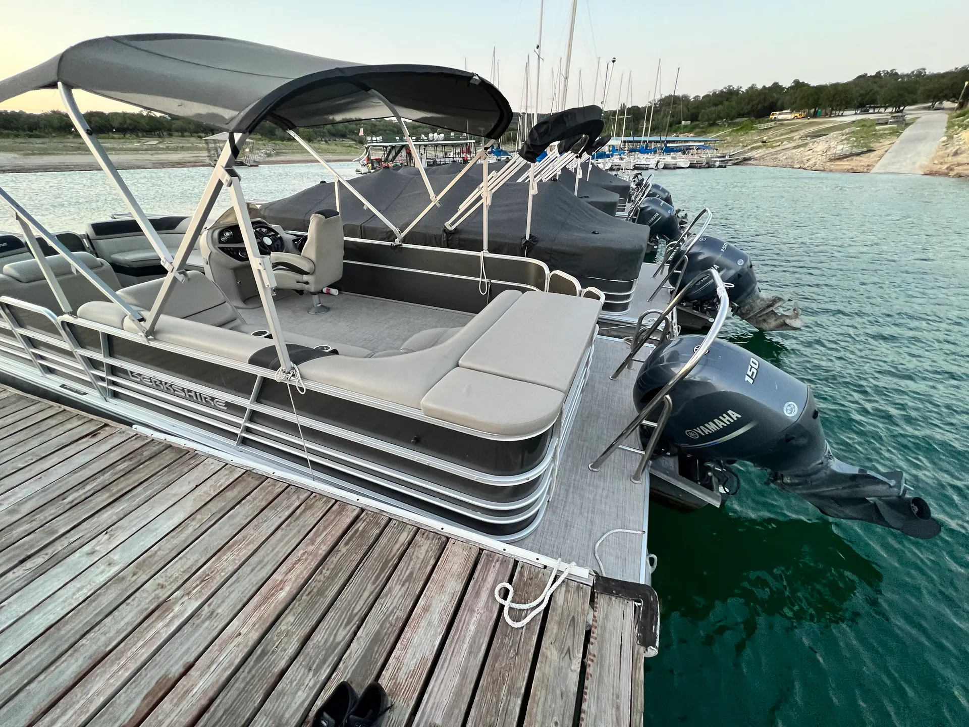 BERKSHIRE PONTOONS 24CL CTS 2.75 TRI-TUBE in Leander, TX — photo 10