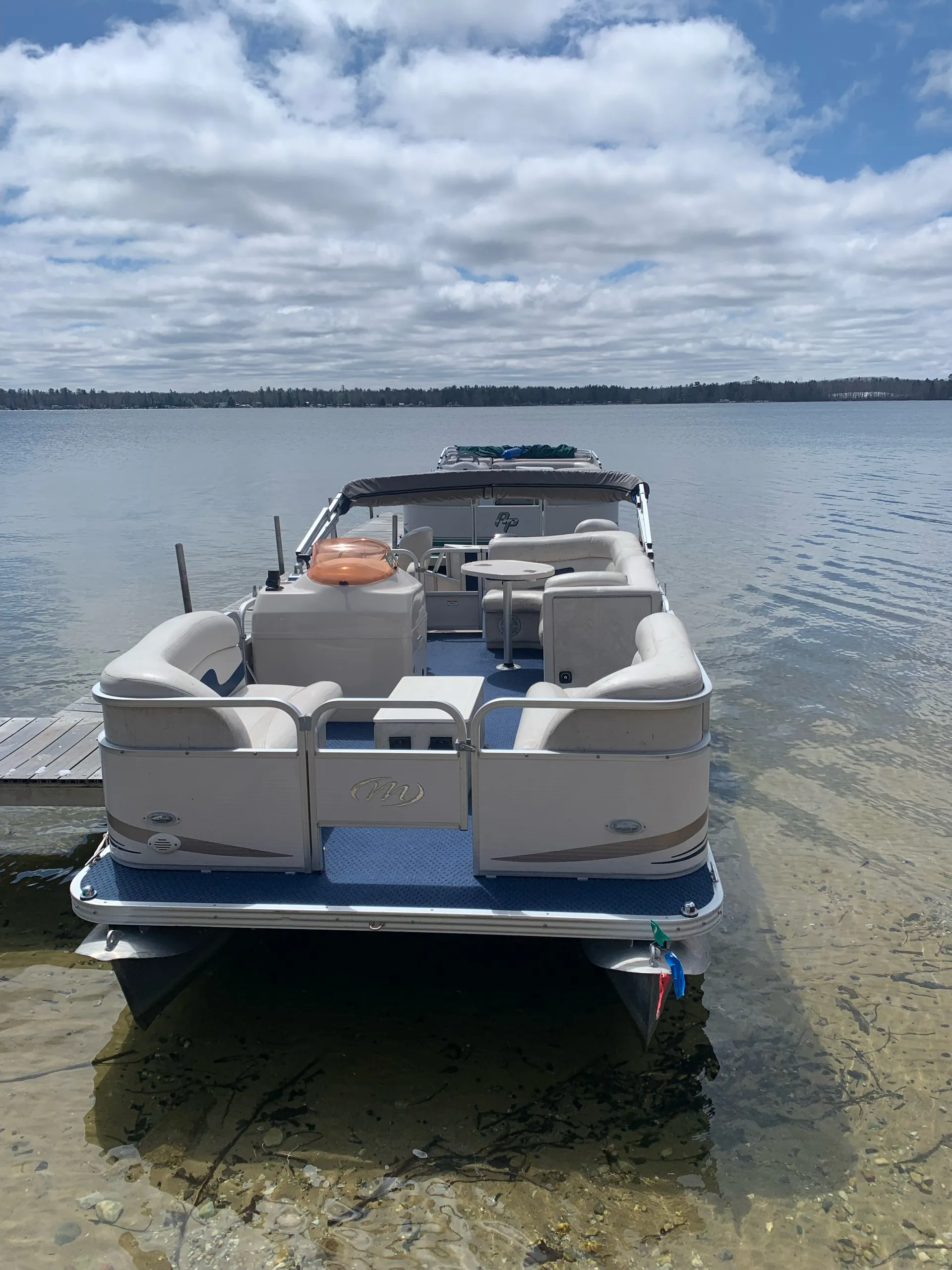 Manitou Pontoon 20 Osprey in Fife Lake, MI — photo 2