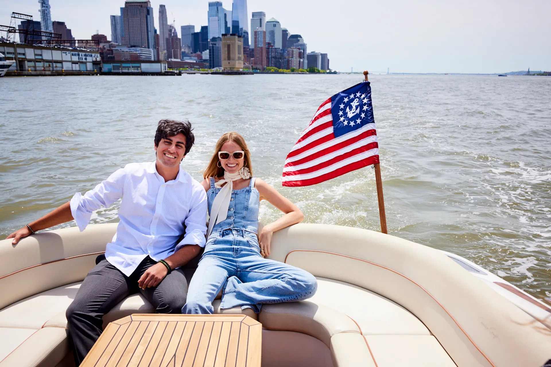 Luxury Yacht Manhattan Chelsea Piers: Captain, Champagne, Catering