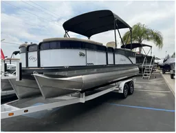 Amazing 2022 Manitou Aurora 23 LE RS VP boat photo