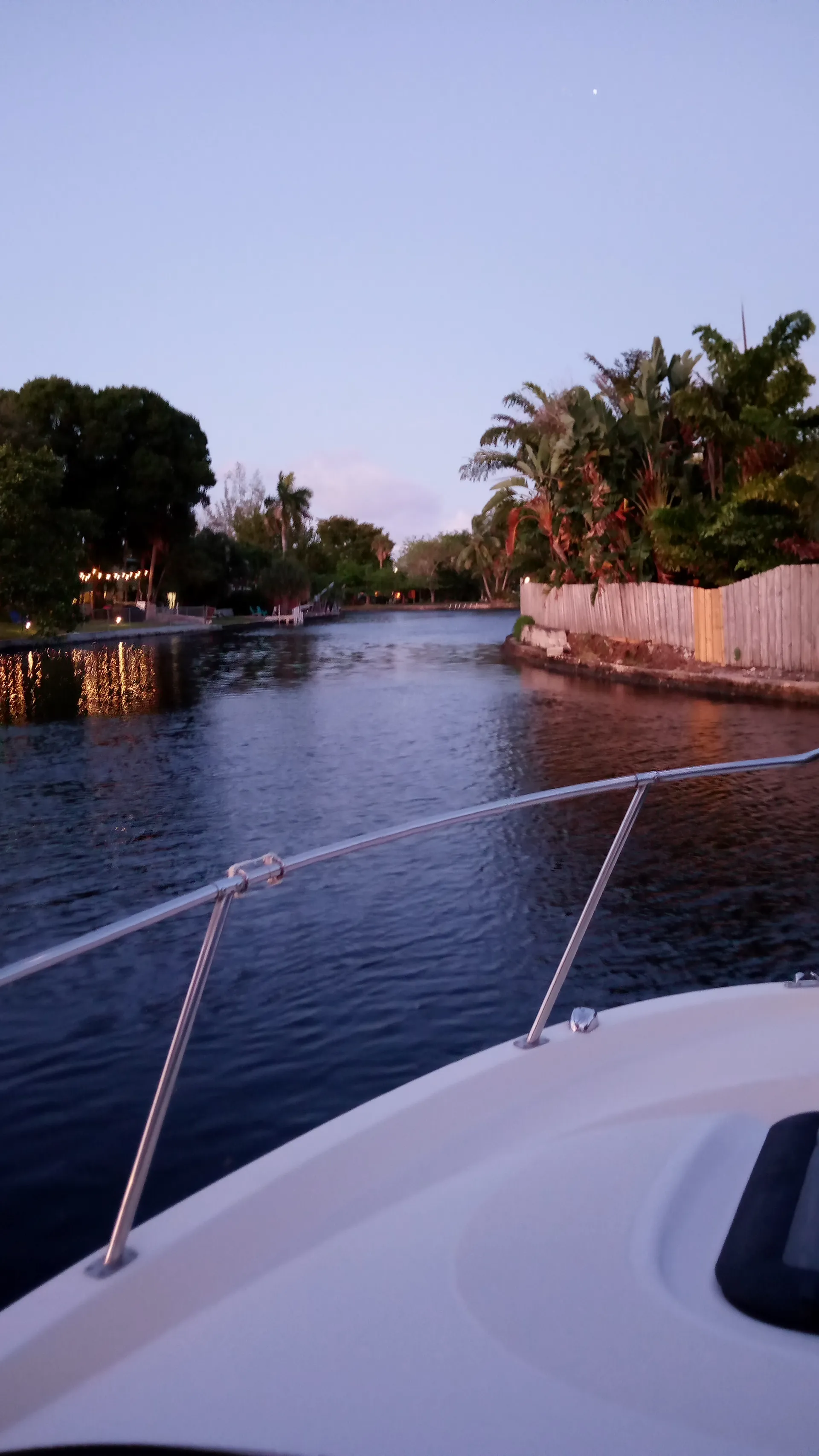 Bayliner Trophy 2509  in Fort Lauderdale, FL — photo 2