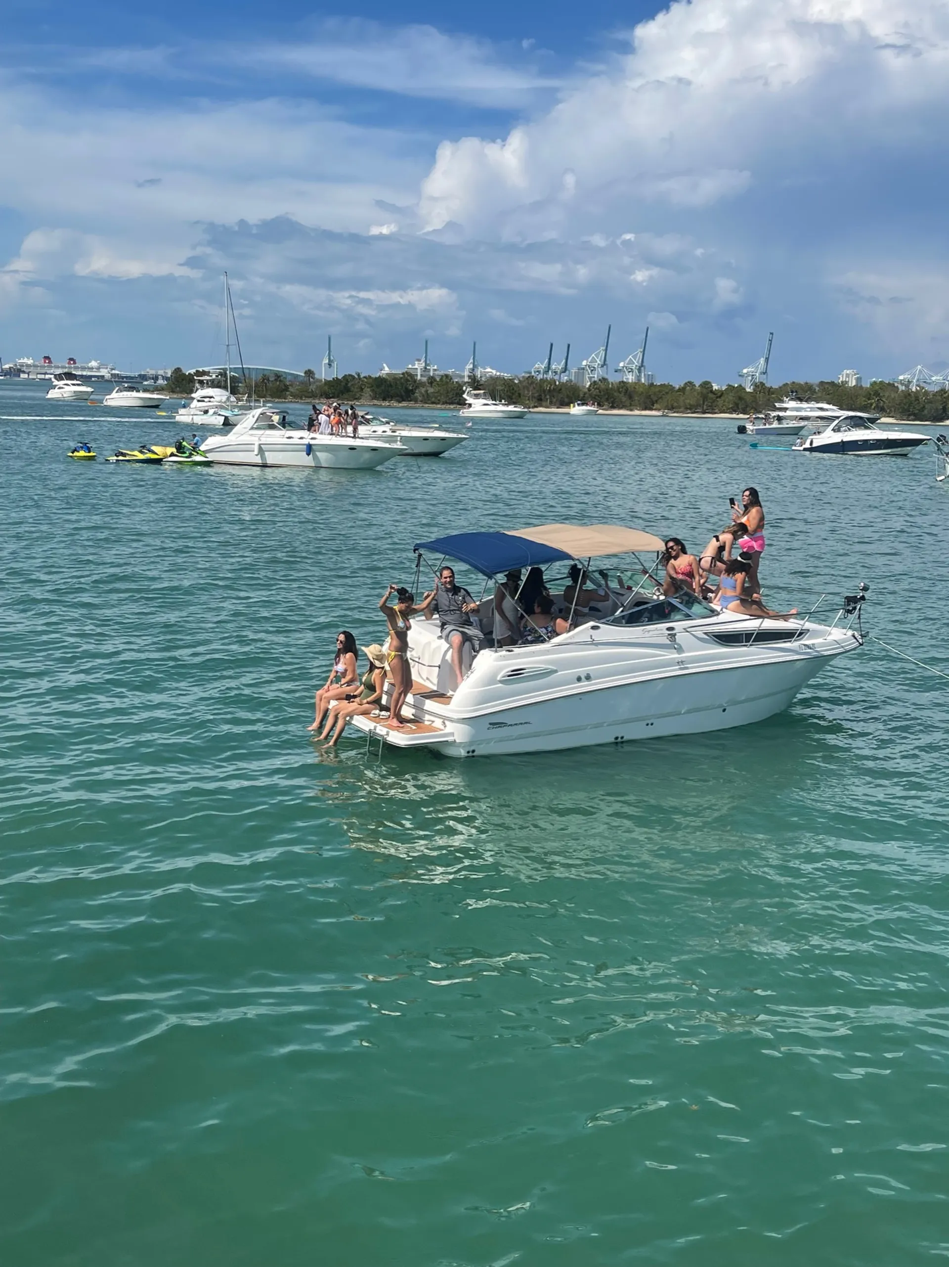 Chaparral Boats 260 ssi; in Miami, FL — photo 9