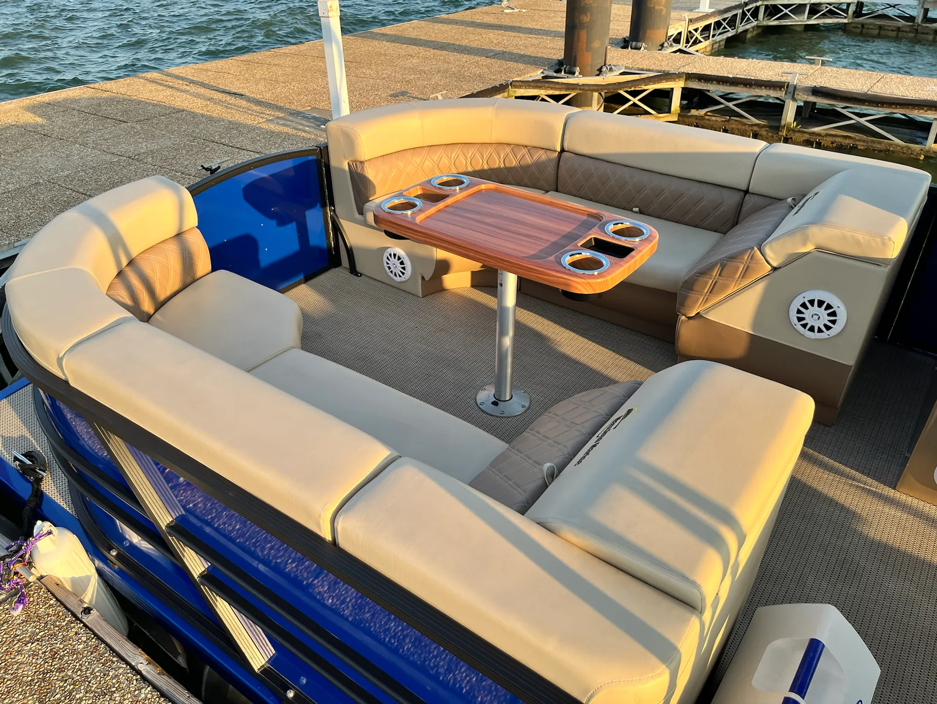 Other 2022 P-23 Lounge Limited Pontoon in Garland, TX — photo 6