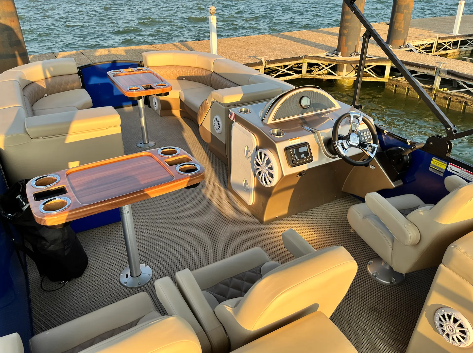 Other 2022 P-23 Lounge Limited Pontoon in Garland, TX — photo 7