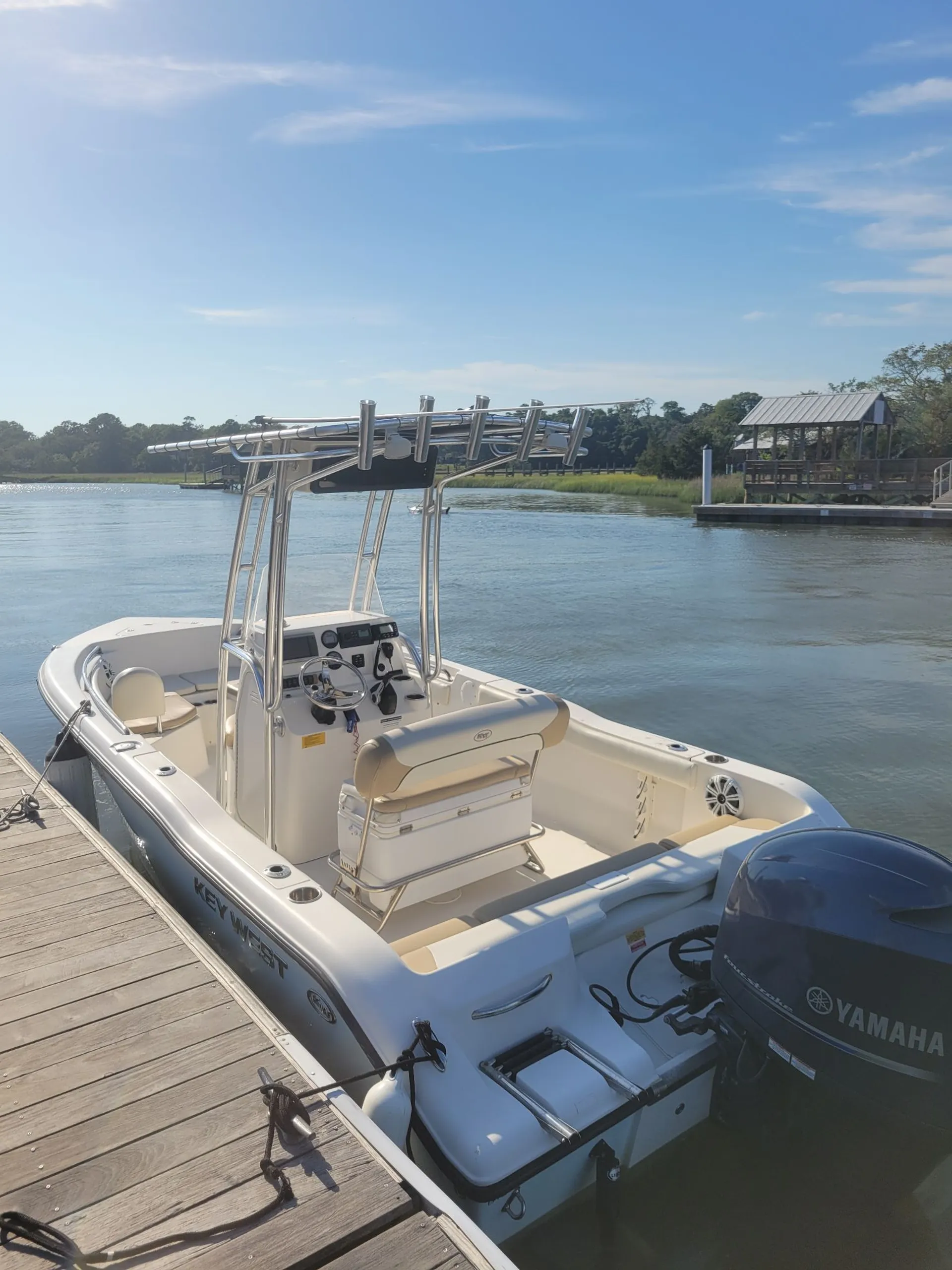 KEY WEST 203FS - Captained - Cruise, Fish, Party!