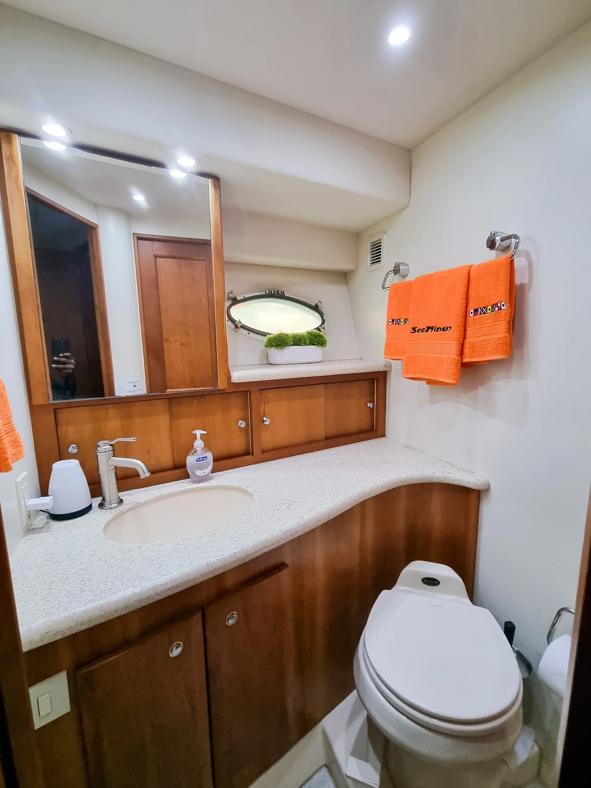 42 Silverton Sport yacht for charter... 