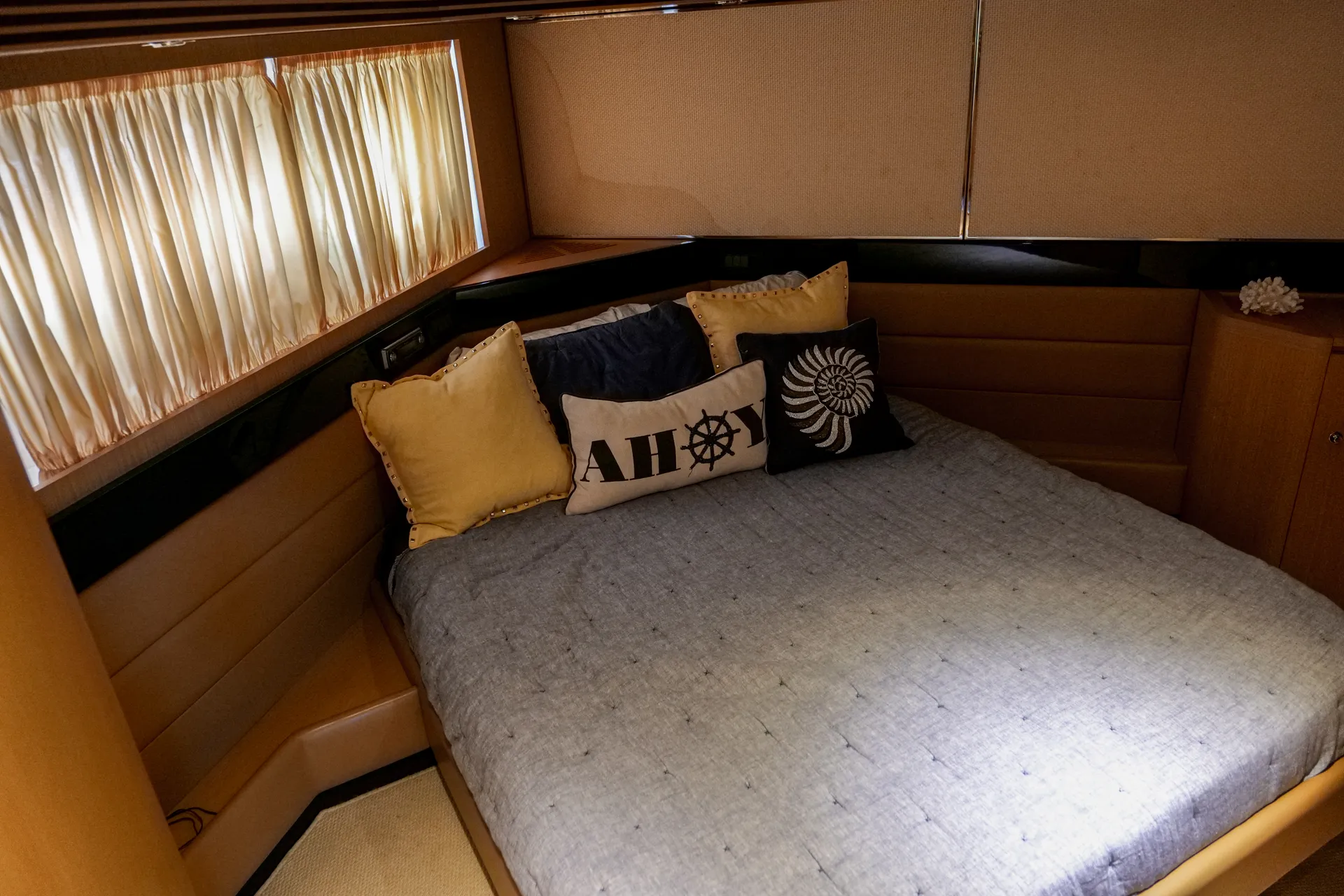 60' Riva Mercurius -Beautiful with Capt. Available