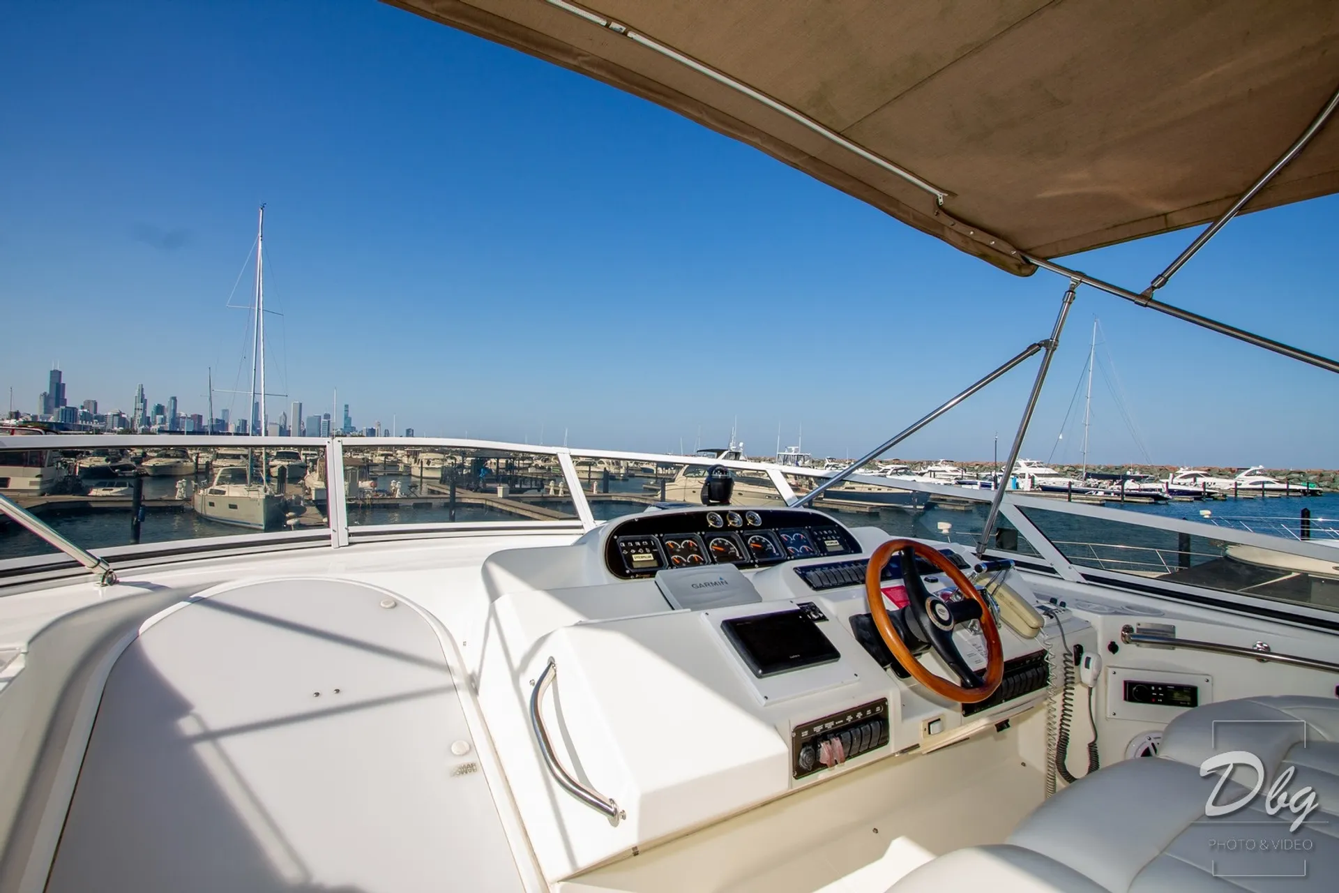 53' Multi-level Luxury Yacht w/Flybridge; Sundeck 