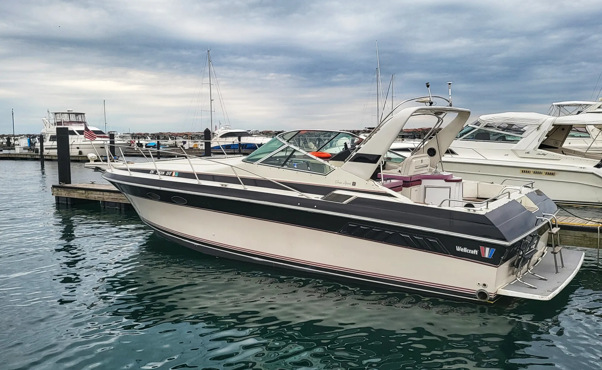 Wellcraft 3400 Grand Sport - EUPHORIA in Chicago, IL — photo 3