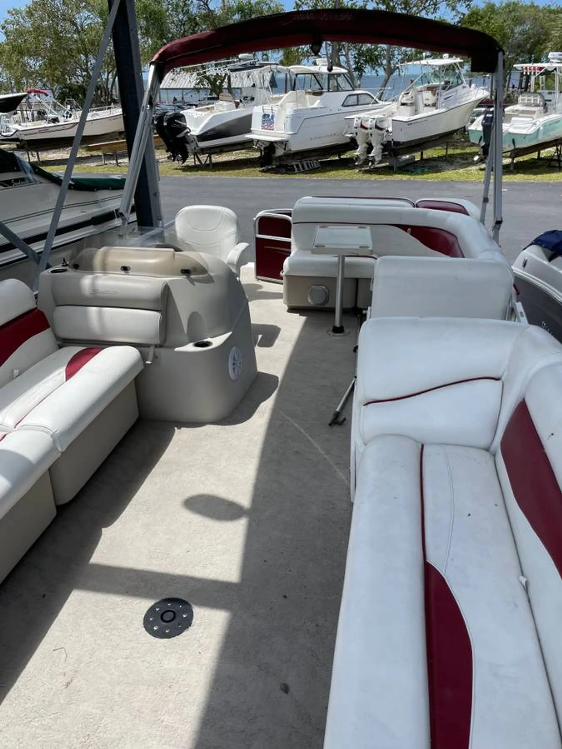 Godfrey Marine Sweetwater 220 in Homosassa, FL — photo 3