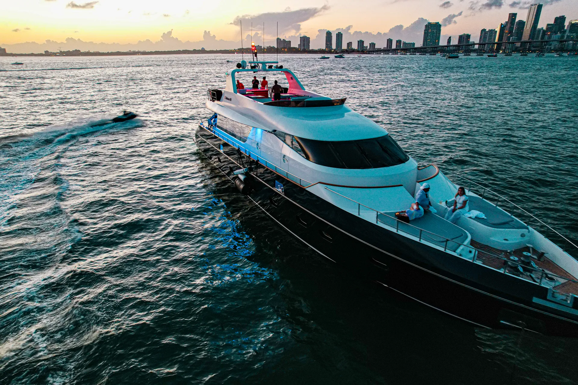 Rodman 105 in Miami Beach, FL — photo 4