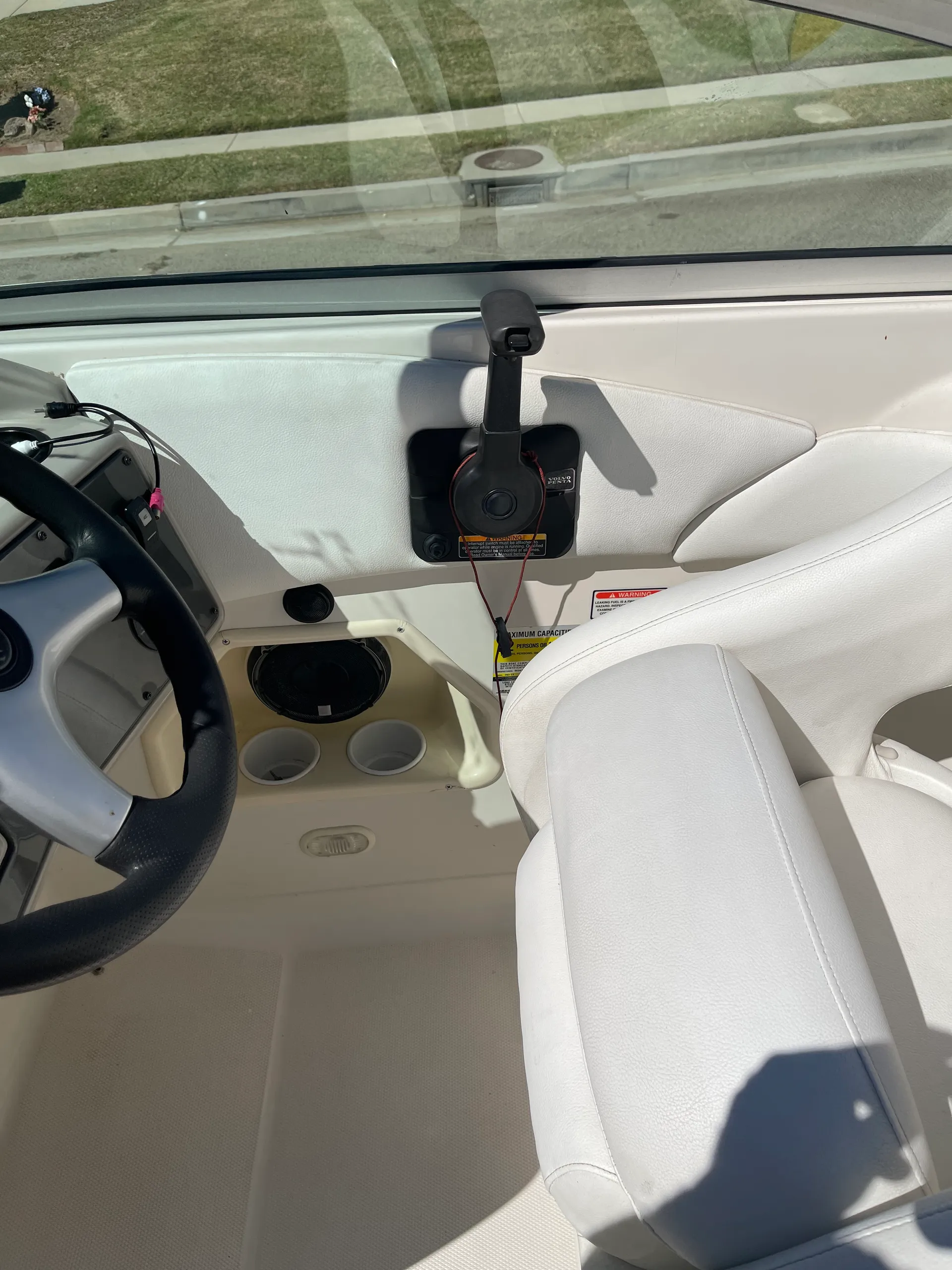 Monterey Boats 263 Explorer in Los Angeles, CA — photo 10