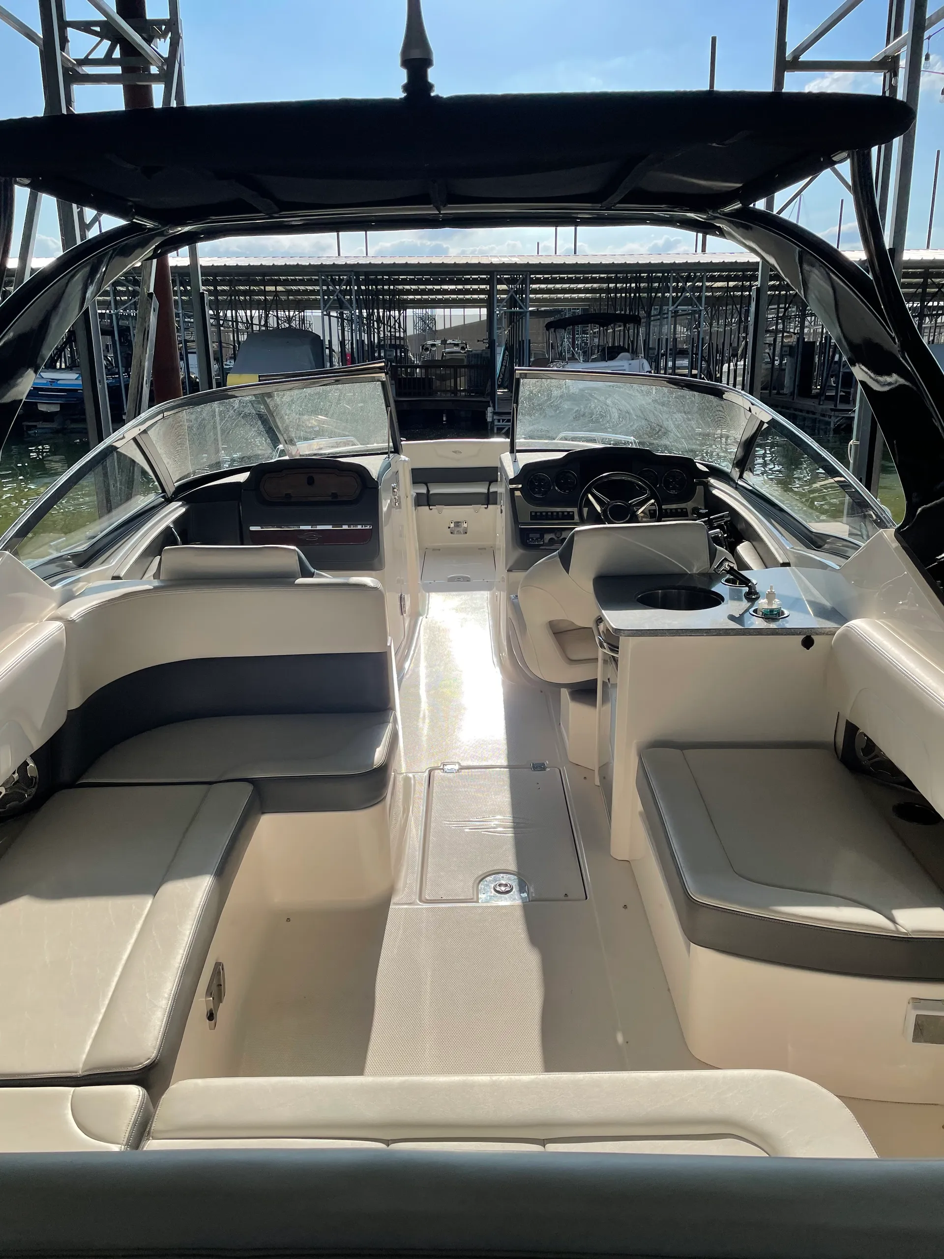 Chaparral Boats 327 SSX Axius in Edgewater, MD — photo 5