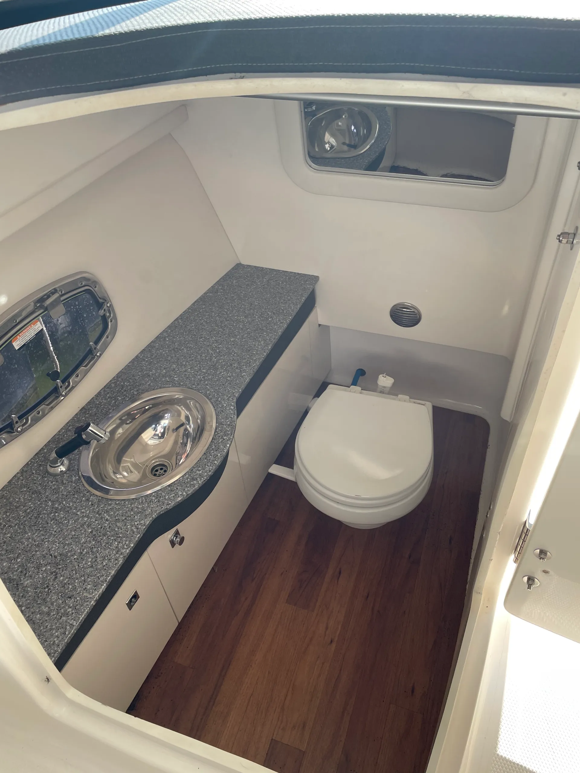 Chaparral Boats 327 SSX Axius in Edgewater, MD — photo 7