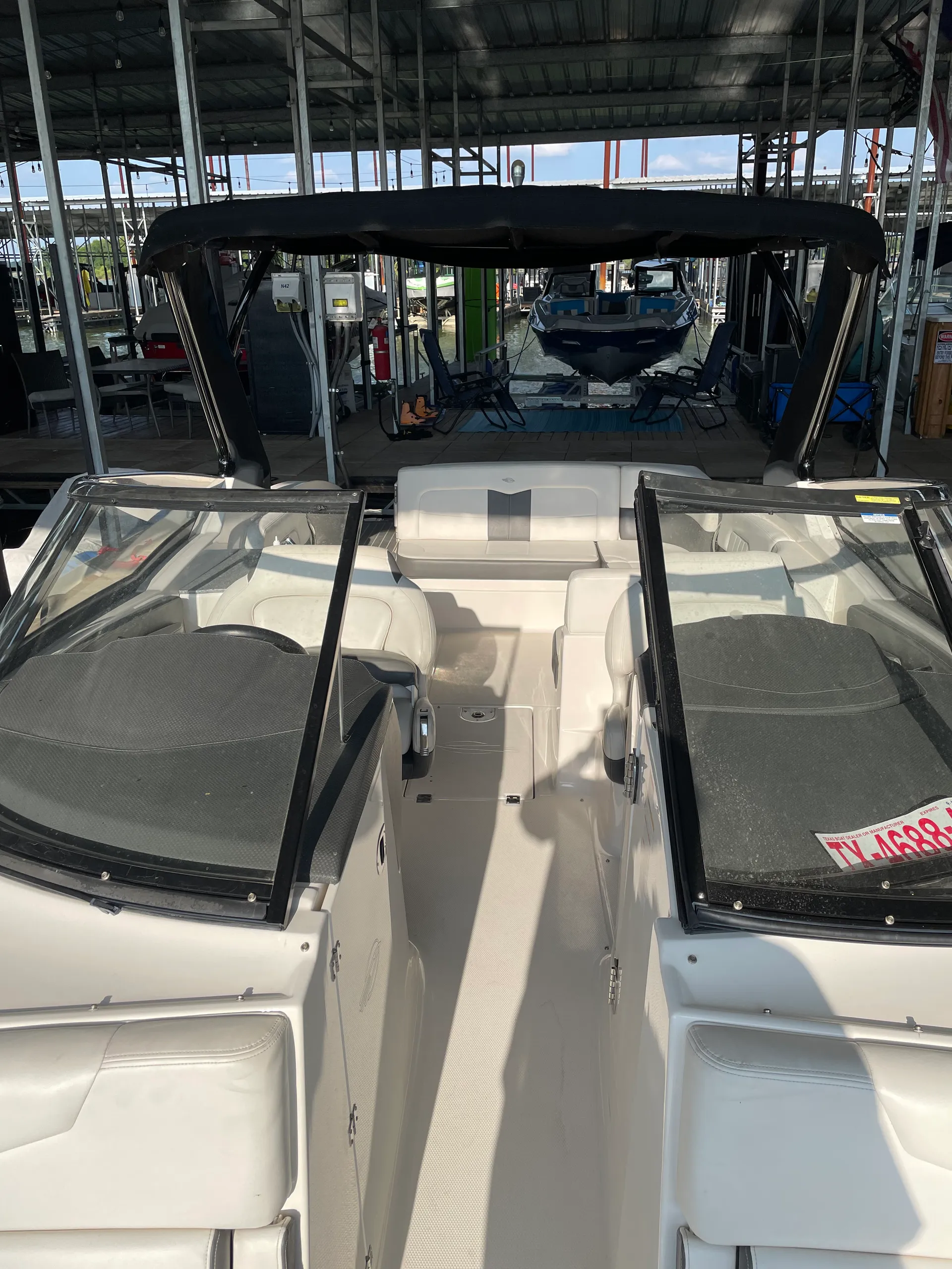 Chaparral Boats 327 SSX Axius in Edgewater, MD — photo 9