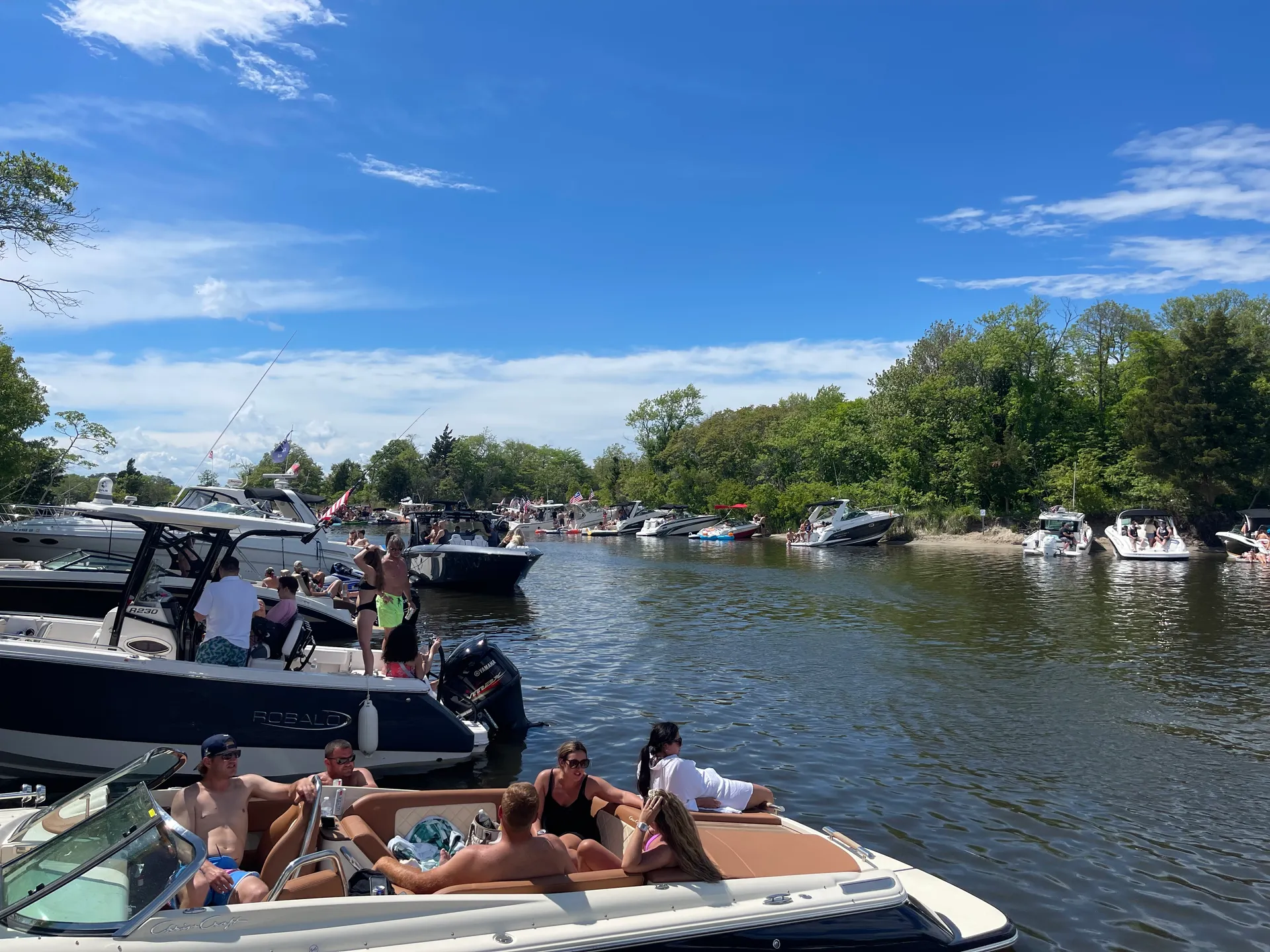 Sun Tracker by Tracker Marine Party Barge 21 Signature w/40ELPT 4-S in Brick Township, NJ — photo 6