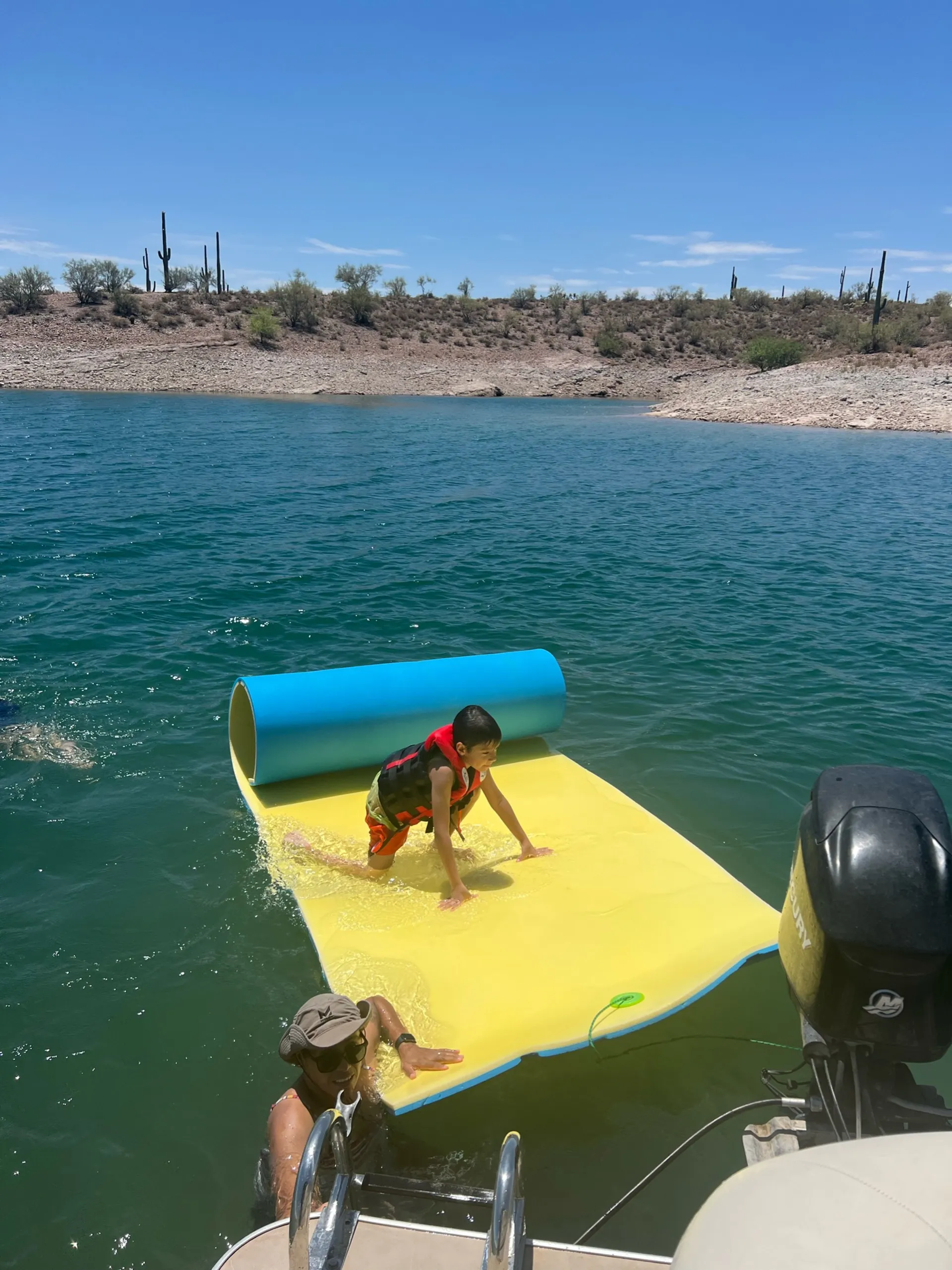 Sun Tracker by Tracker Marine Party Barge 24 Classic w/60ELPT 4-S in Glendale, AZ — photo 8