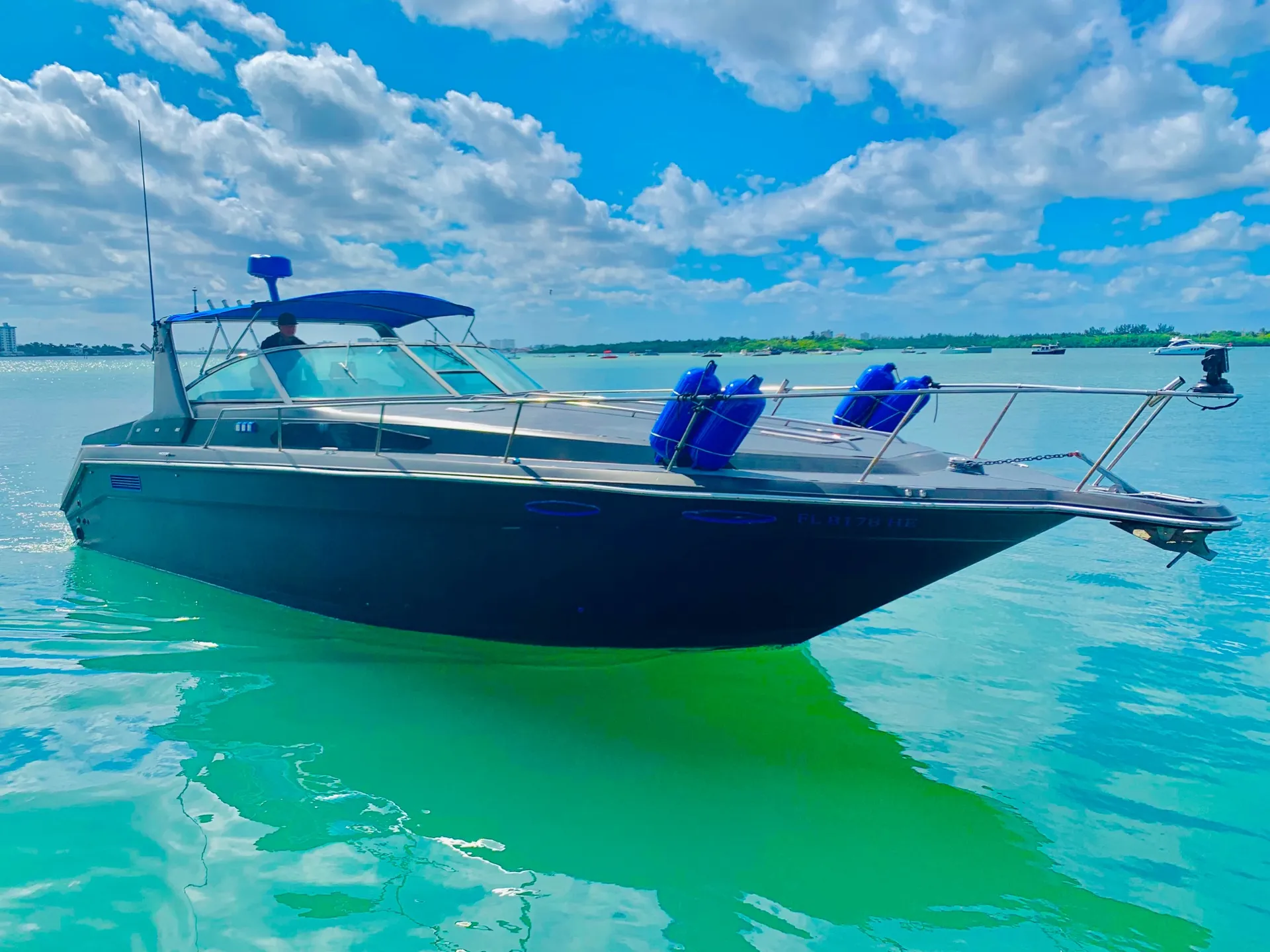 Sea Ray Boats 350 Express Cruiser in Miami, FL — photo 5