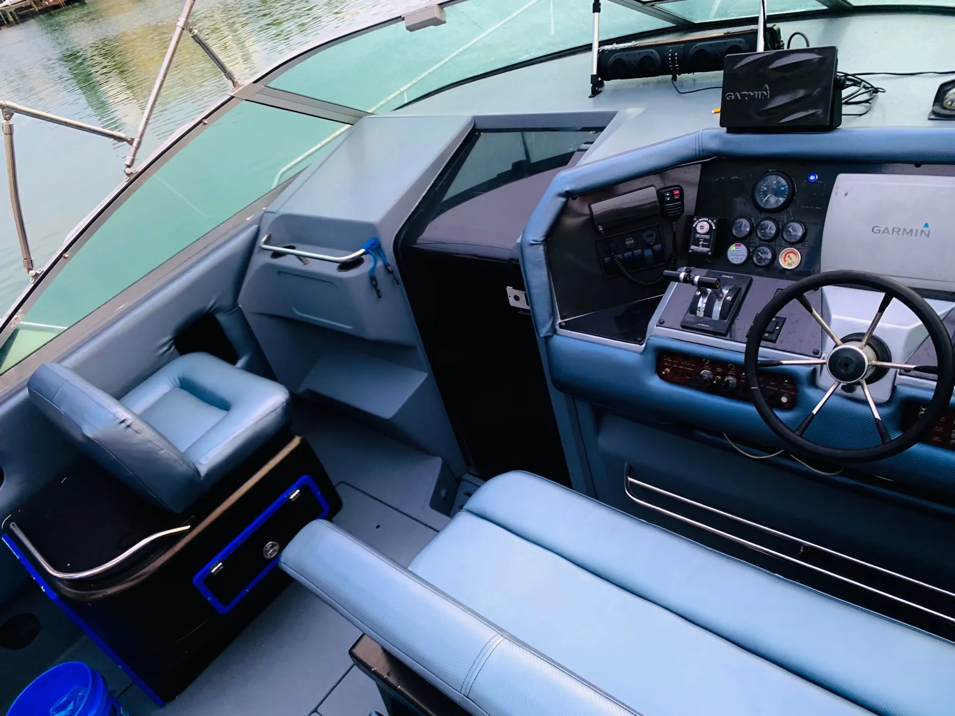 Sea Ray Boats 350 Express Cruiser in Miami, FL — photo 4