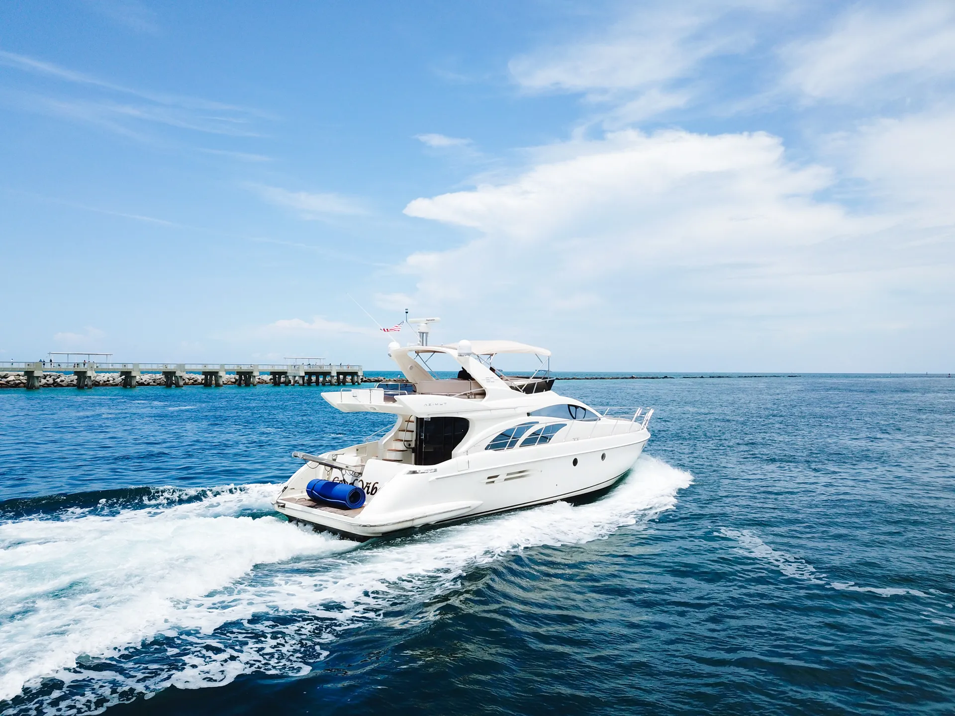 Rent this Azimut 50 in Miami Beach! With free 1 hour jet ski!!!