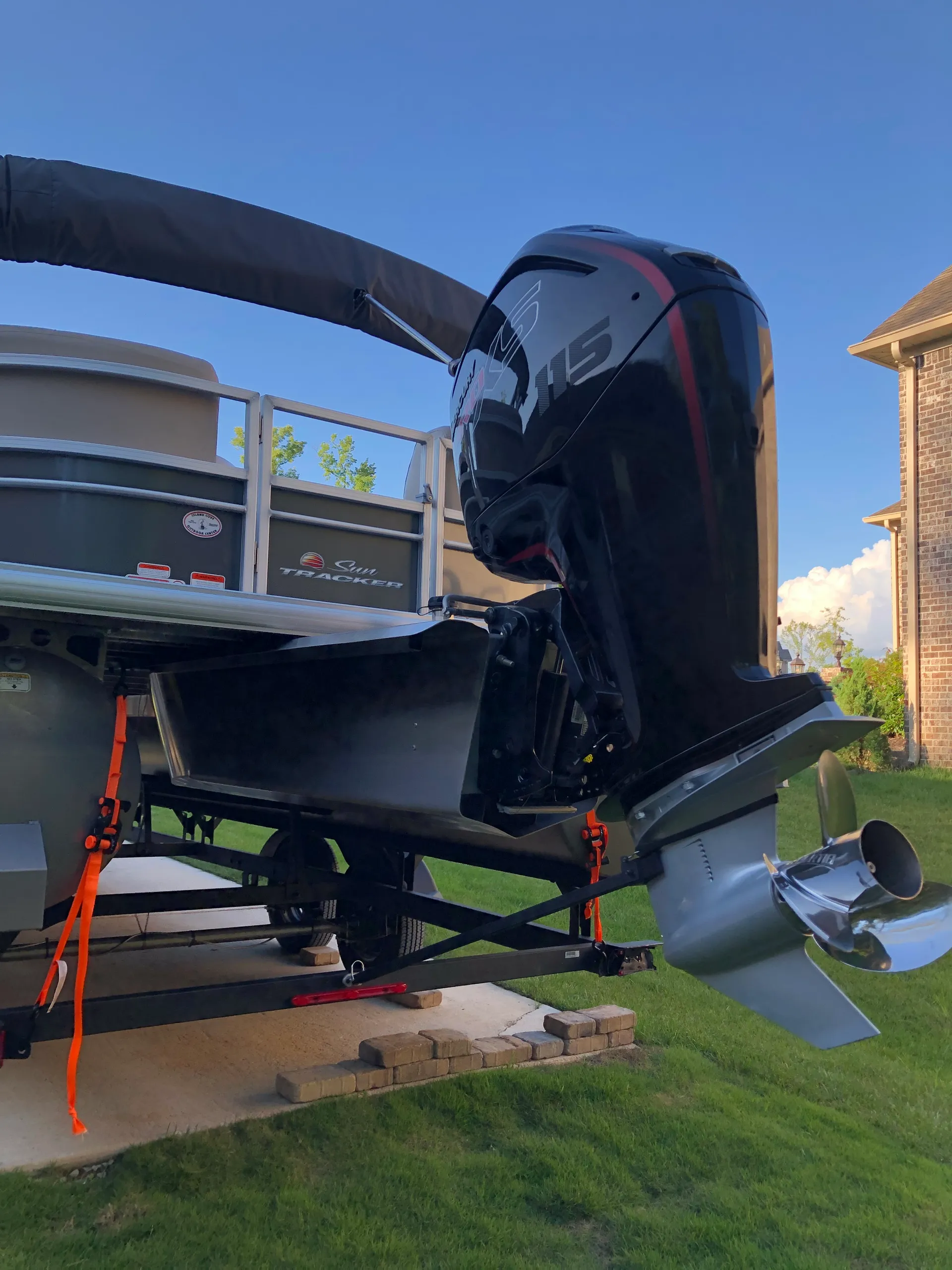 SUN TRACKER PARTY BARGE 24 DLX in Huntsville, AL — photo 3