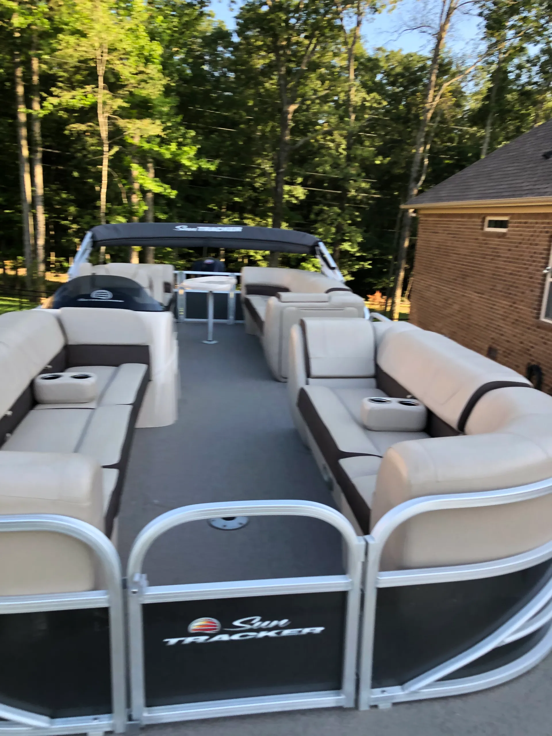 SUN TRACKER PARTY BARGE 24 DLX in Huntsville, AL — photo 4