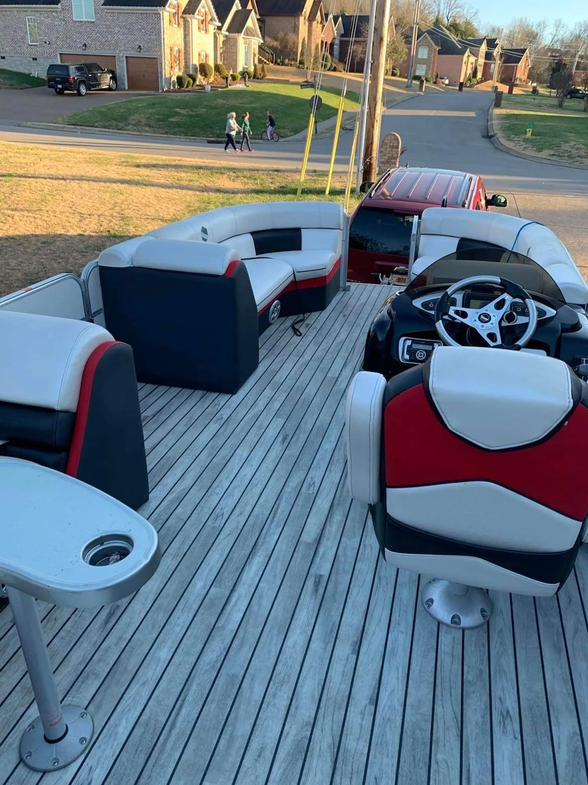 South Bay 522CRSS Super Sport Tritoon 