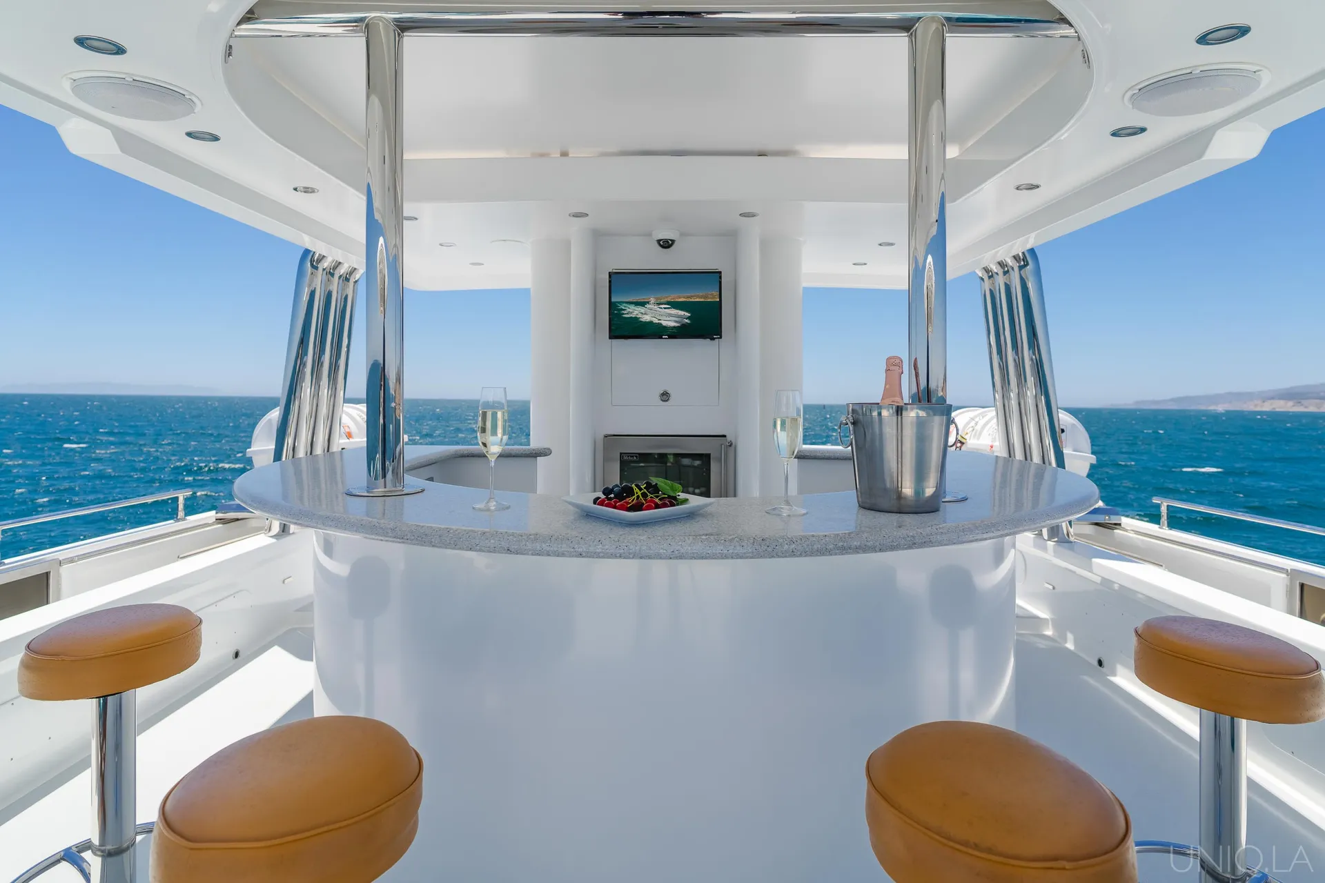 Captained Charter on 108' UNIQ Monte Fino Yacht 