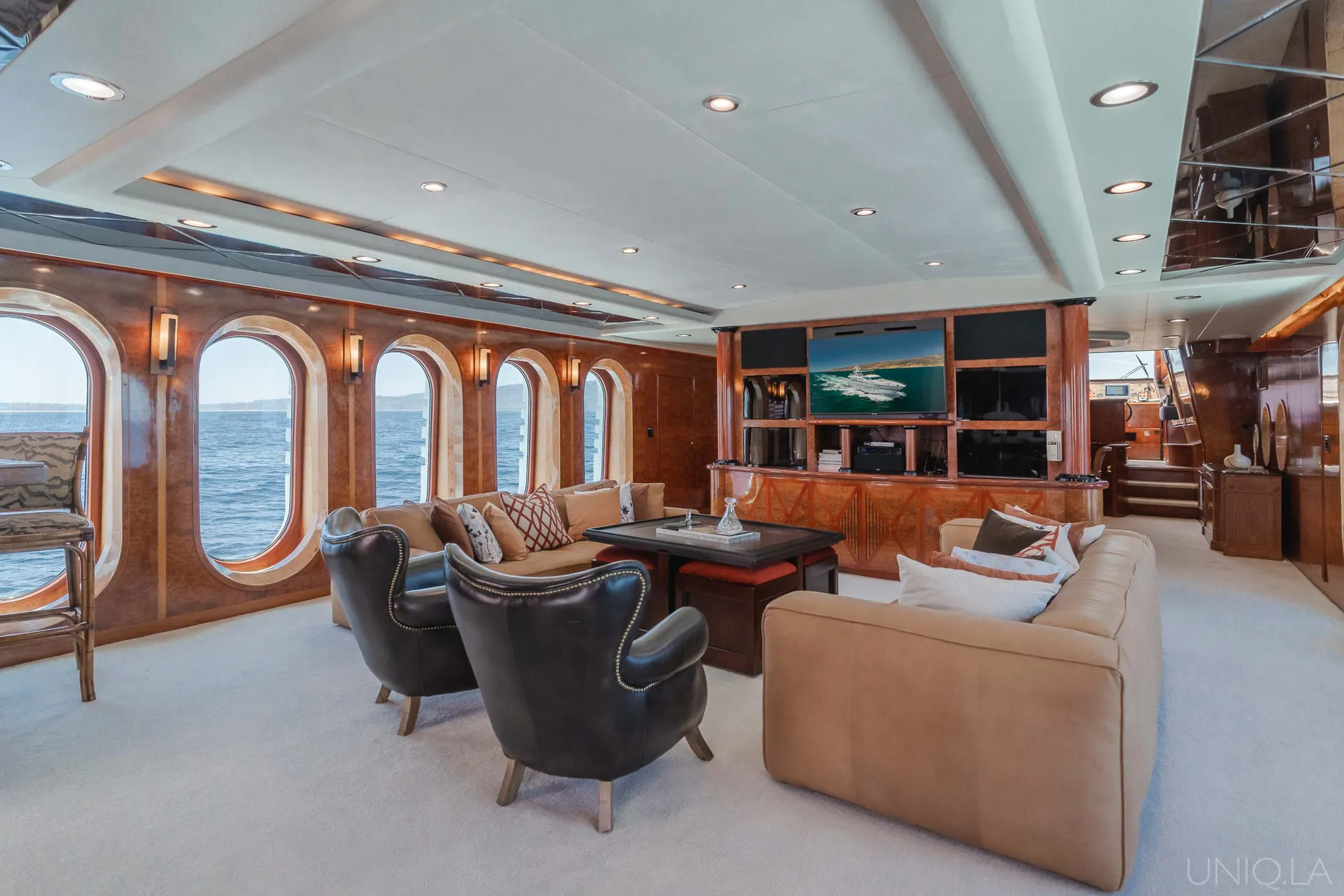 Captained Charter on 108' UNIQ Monte Fino Yacht 