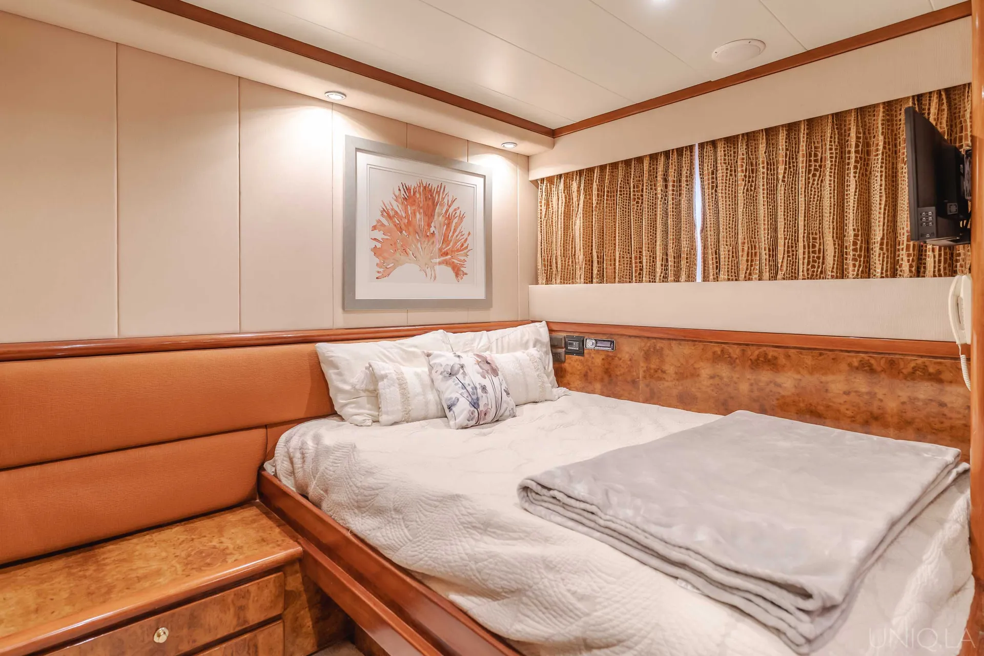 Captained Charter on 108' UNIQ Monte Fino Yacht 