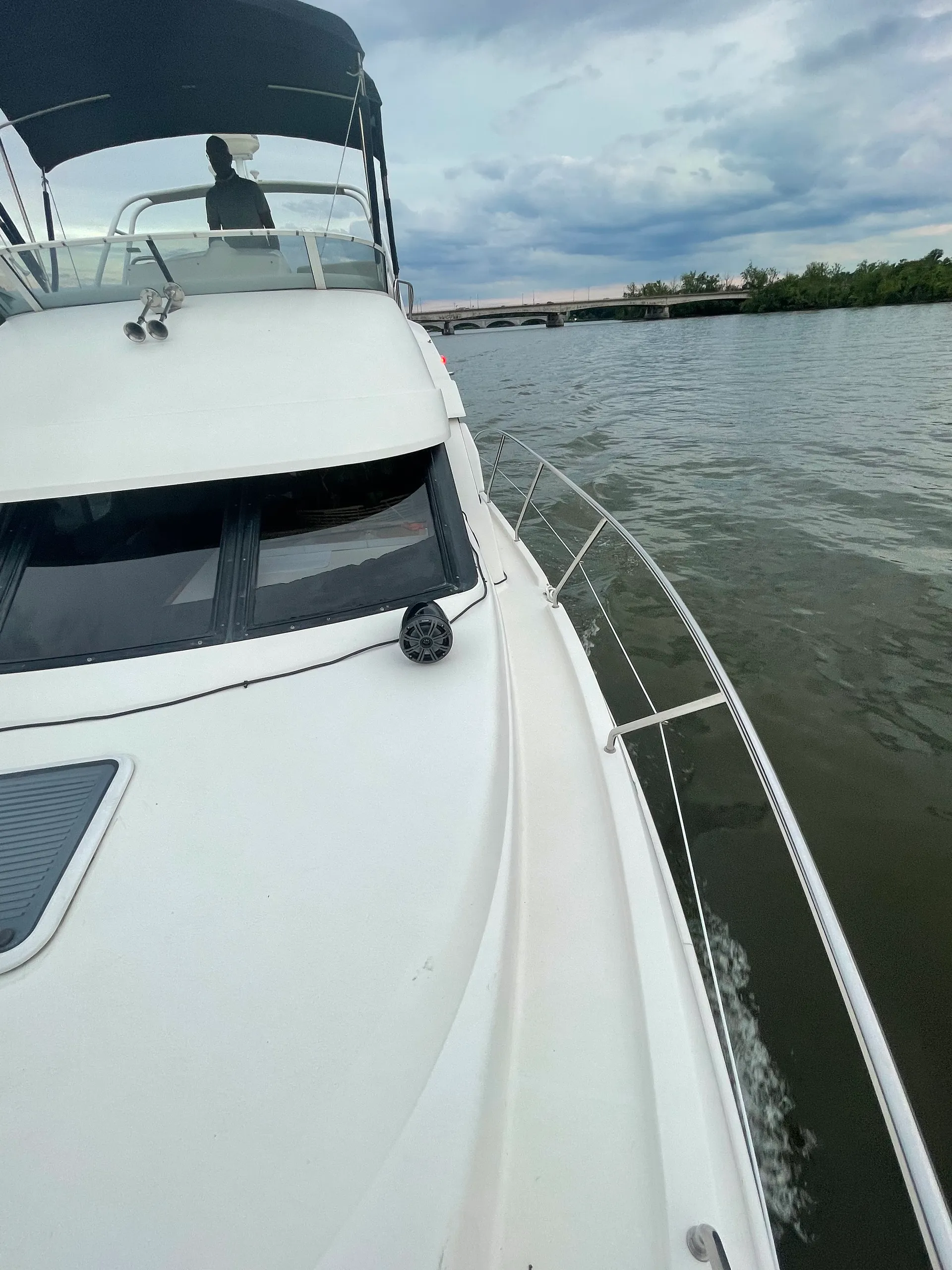 DMV’s 12 passenger Luxury Party Yacht with Free Captain and Crew!