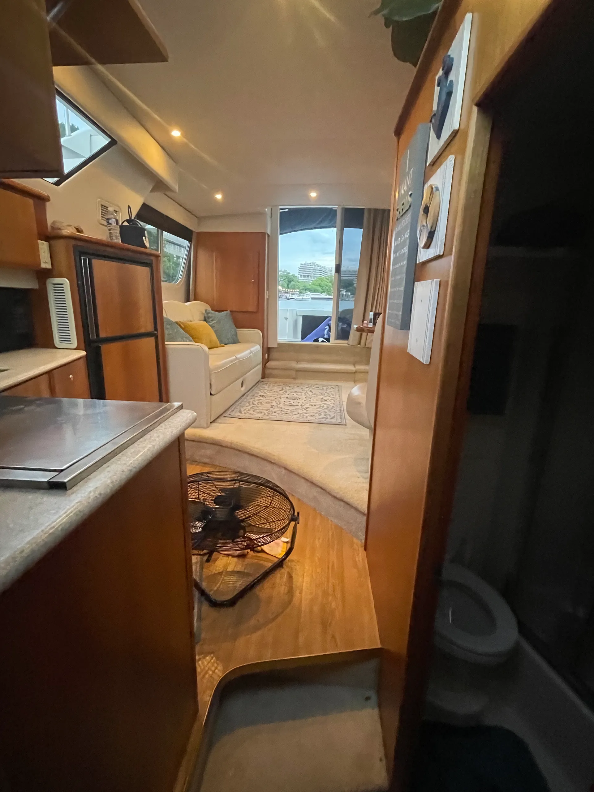 DMV’s 12 passenger Luxury Party Yacht with Free Captain and Crew!