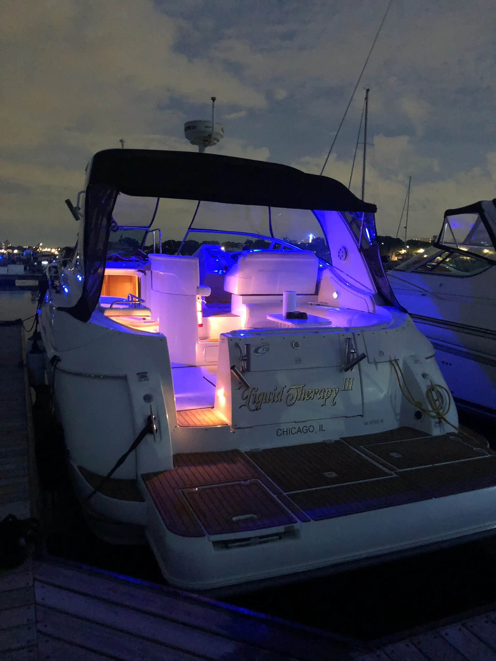 Luxury 40ft Cruisers Express Yacht-Very Spacious & Clean!