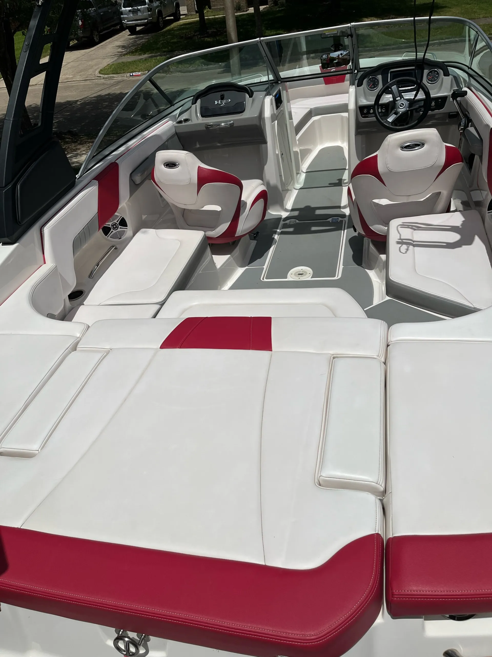 CHAPARRAL BOATS 23 H2O SURF in Vidor, TX — photo 4