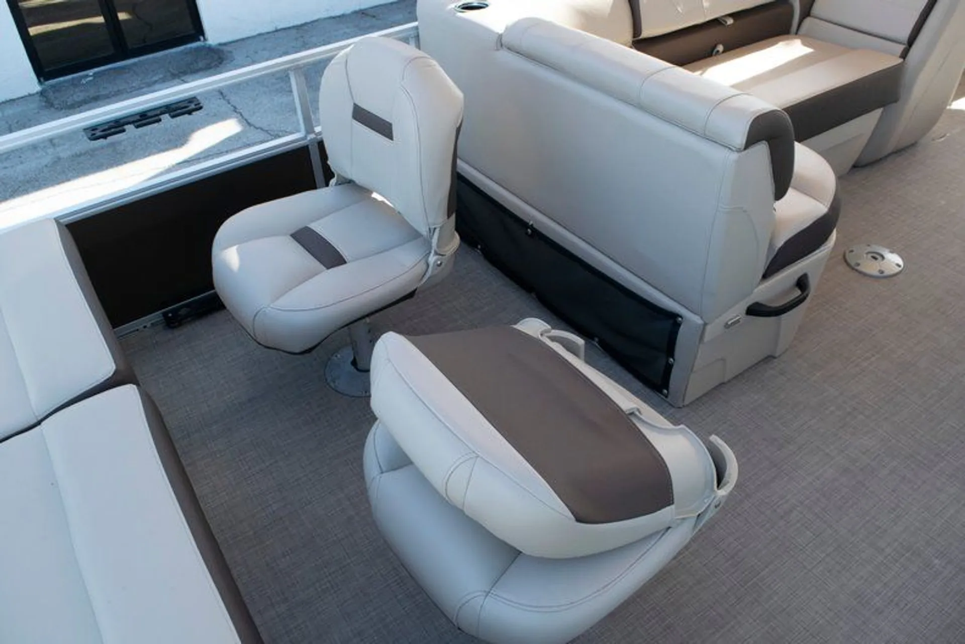 Minimum 3 days Rental - Sportfish Pontoon Boat! 