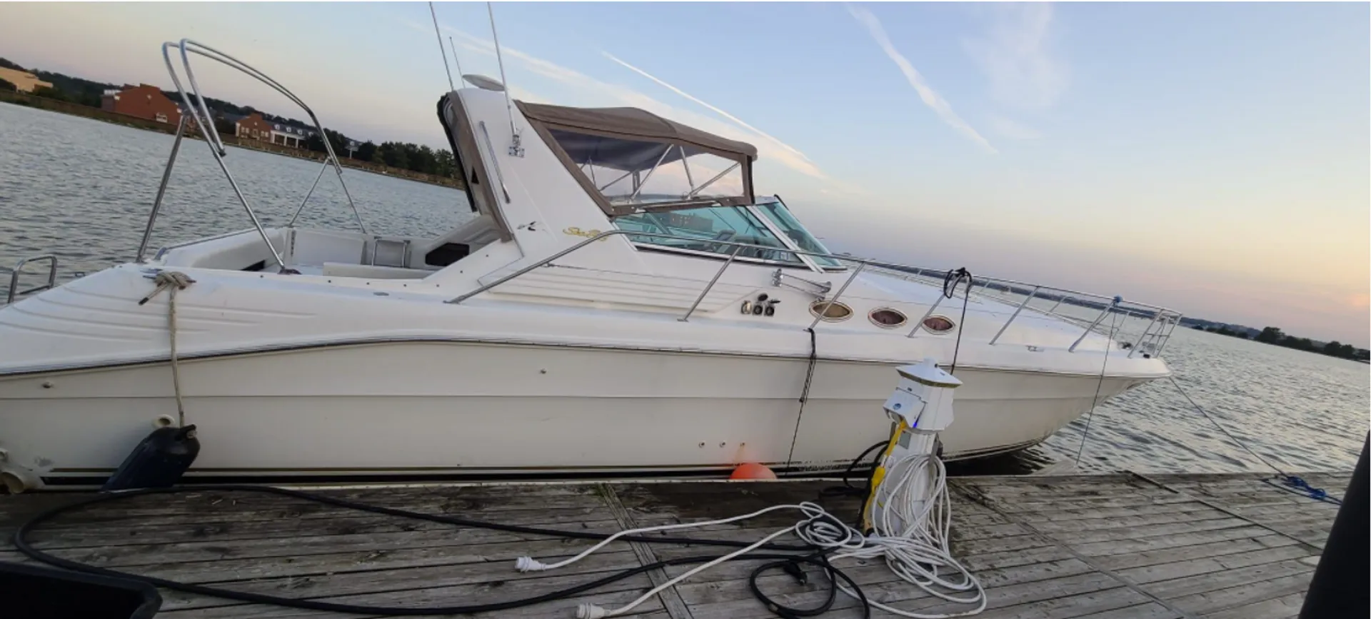 Sea Ray Boats 400 Express Crusier in Washington, DC — photo 4