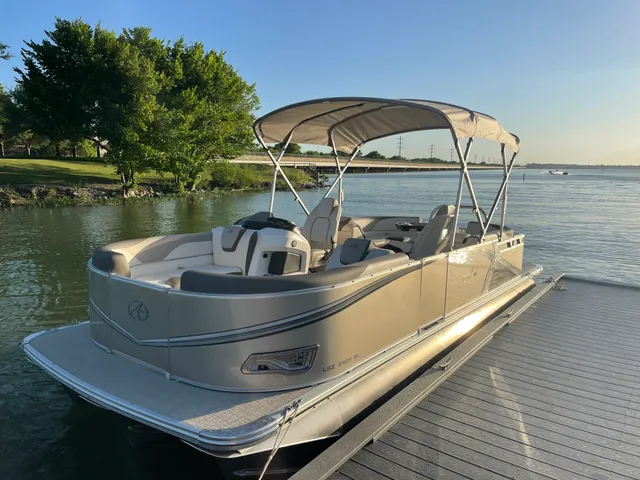 Rent a AVALON PONTOONS pontoon in Rockwall, TX near me