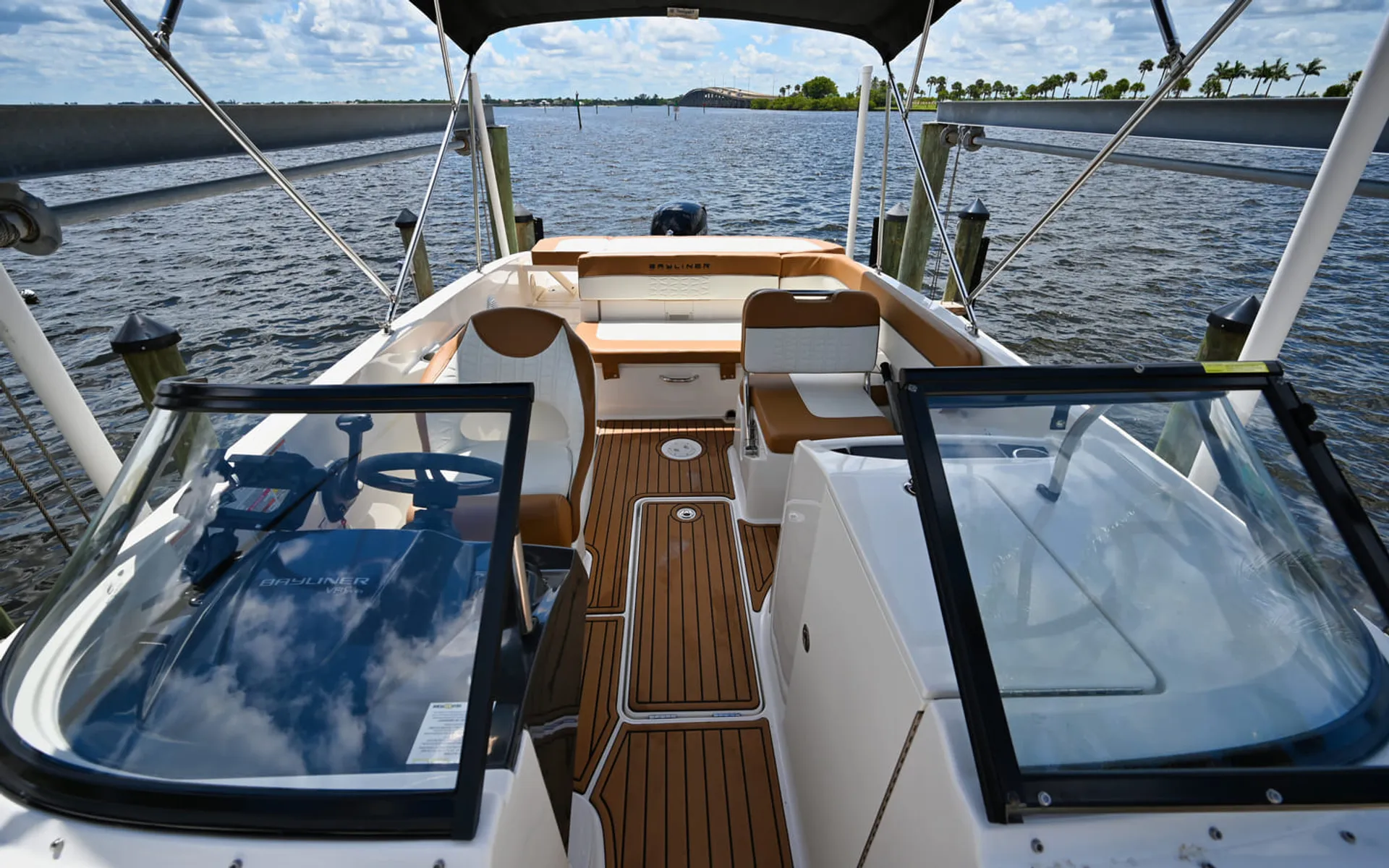 BAYLINER VR6 BOWRIDER OB in Cape Coral, FL — photo 6