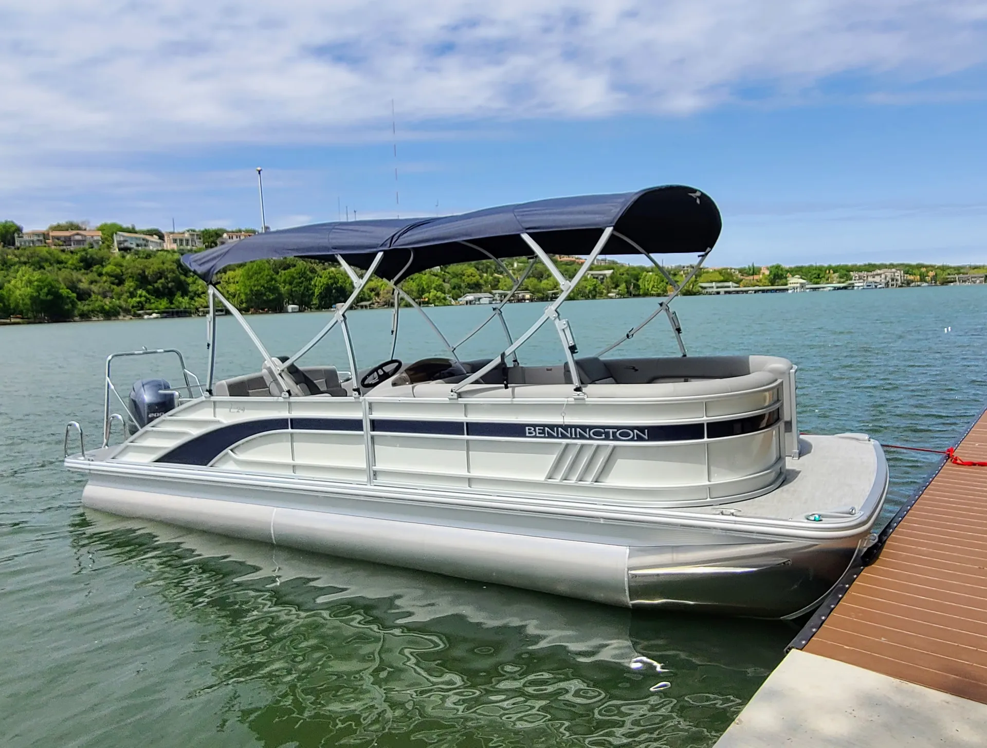 Bennington 24 LSB in Austin, TX — photo 4