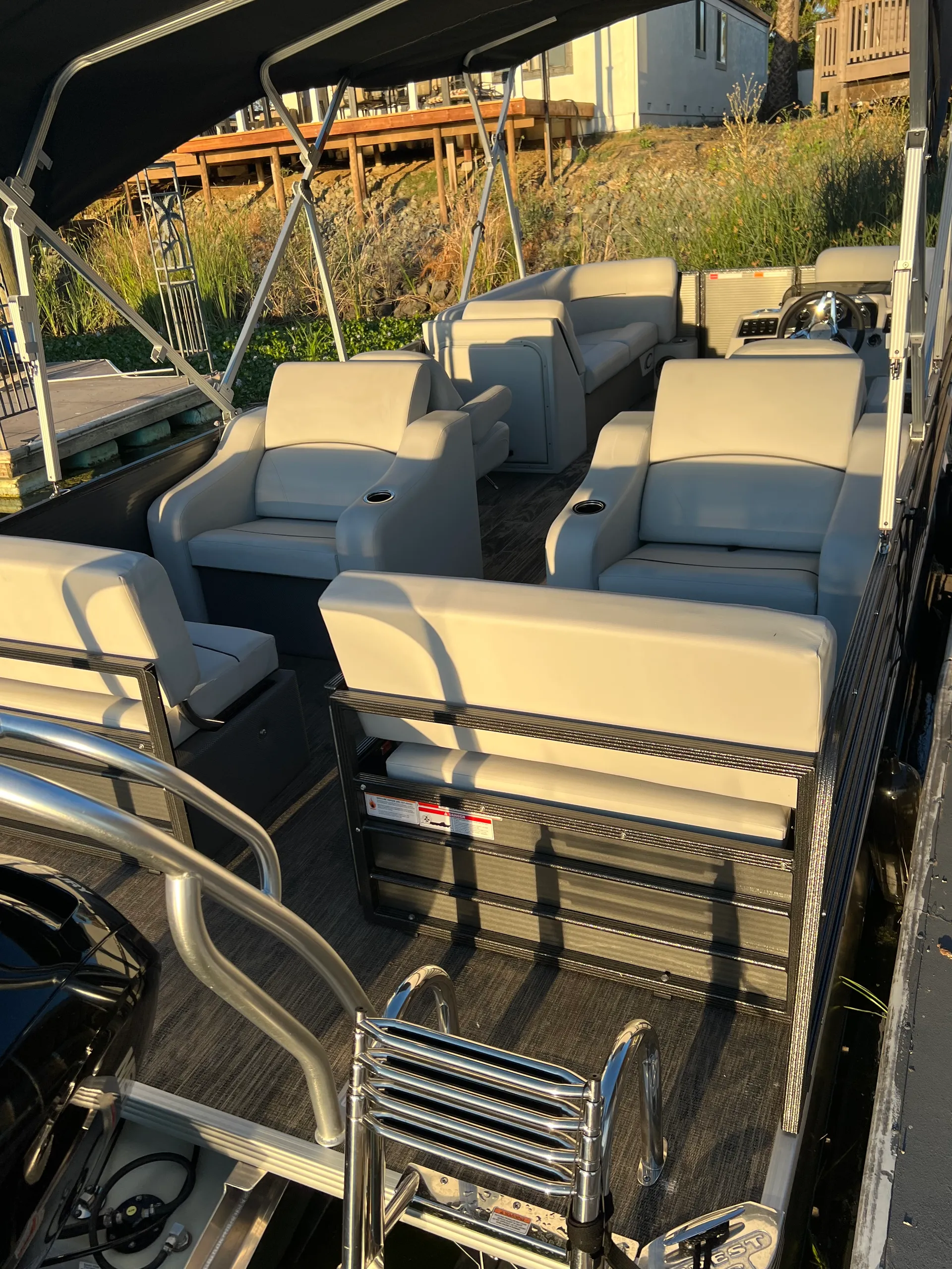 New Pontoon. Fast and smooth.