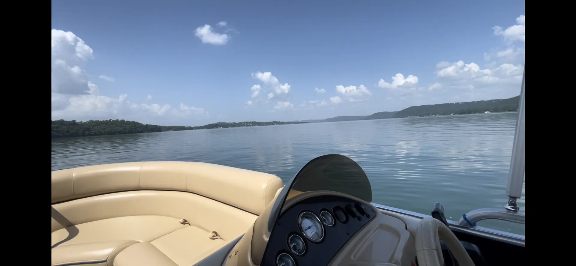 South Bay Pontoons 422FCR in Guntersville, AL — photo 6