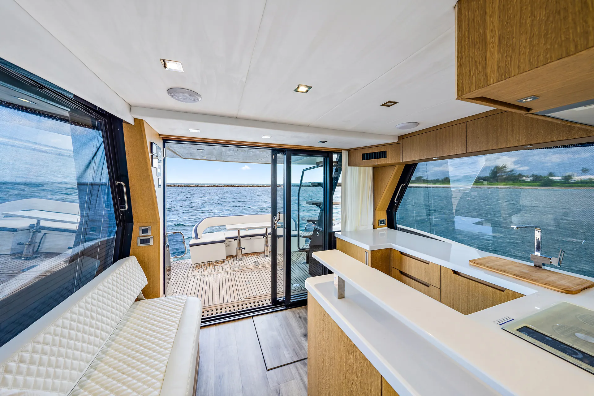 Charter the 2019 Galeon 500 Yacht - Sea Whisperer